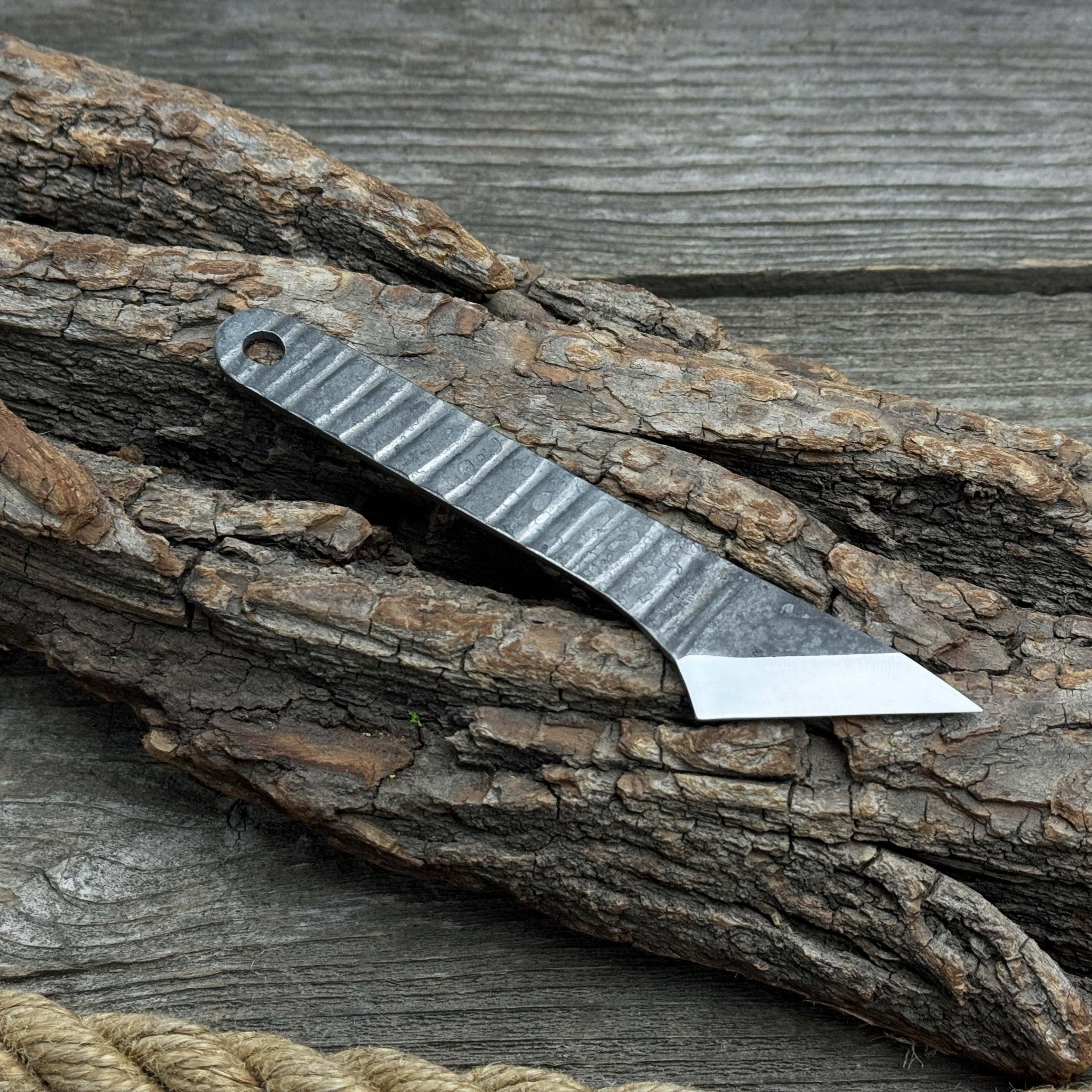Hand - Forged Kiridashi Knife, 14 cm (5.51 inches) with Leather Sheath - 6