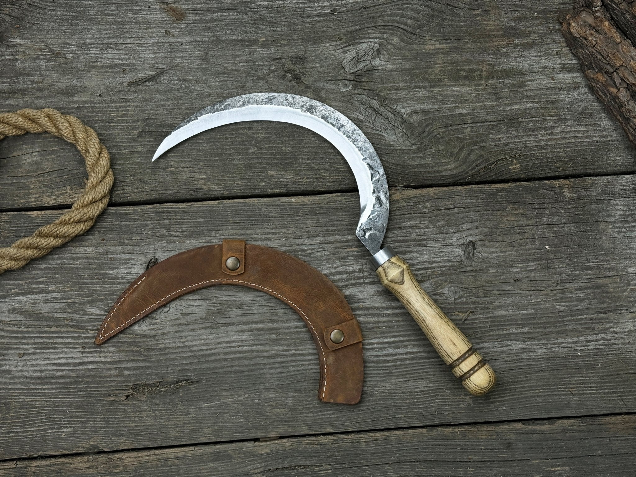 Hand - Forged Large Sickle, ⌀19 cm (7.5 inches) - 5