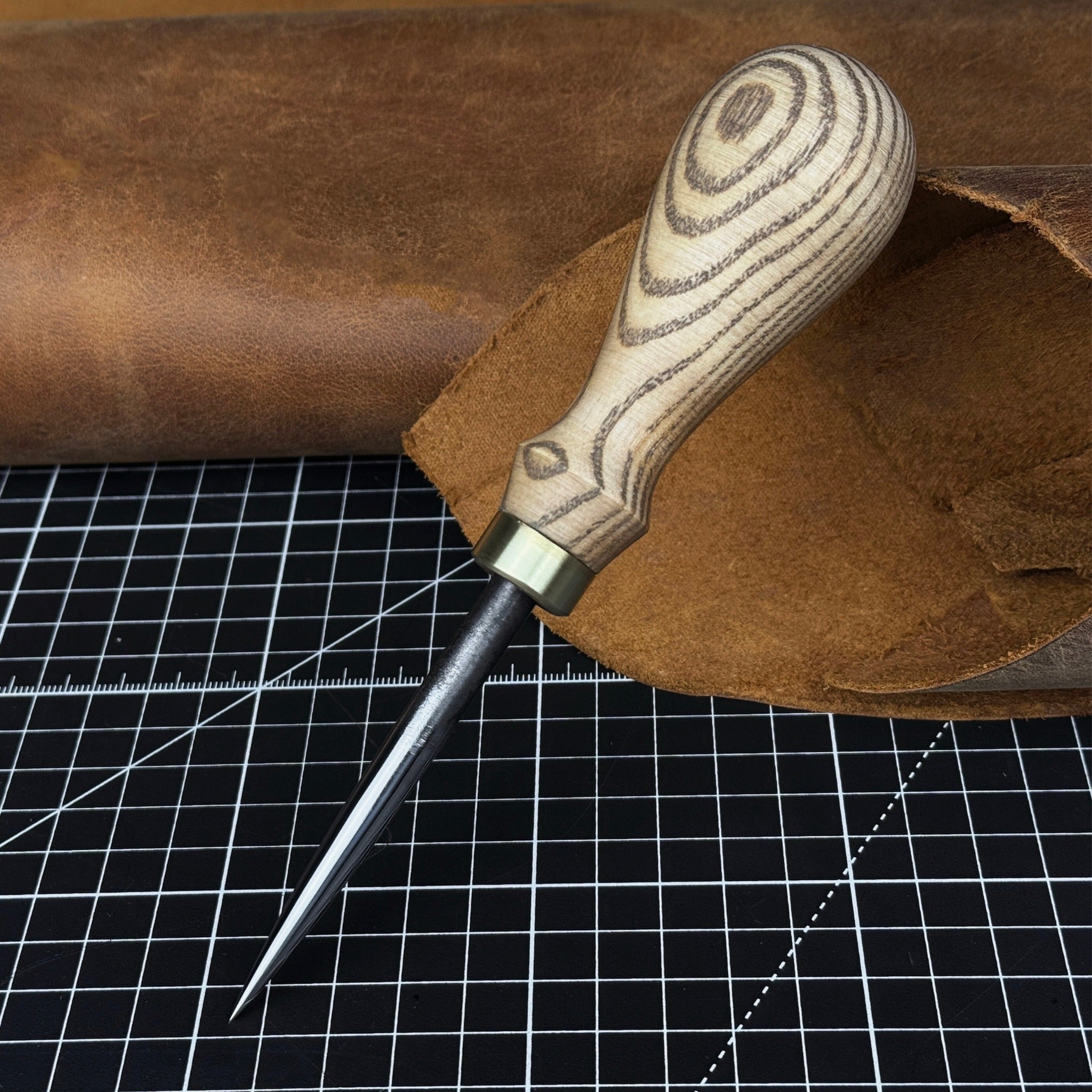 Hand - Forged Leatherworking Awl - 1