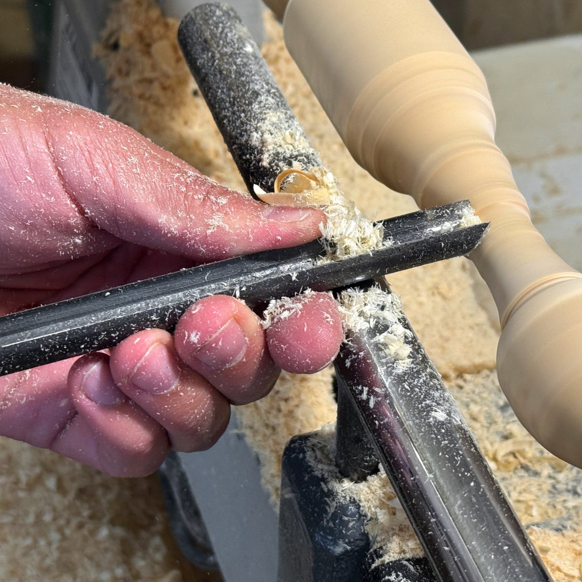 Hand-Forged Roughing Gouge for Woodturning with Leather Sheath - 4