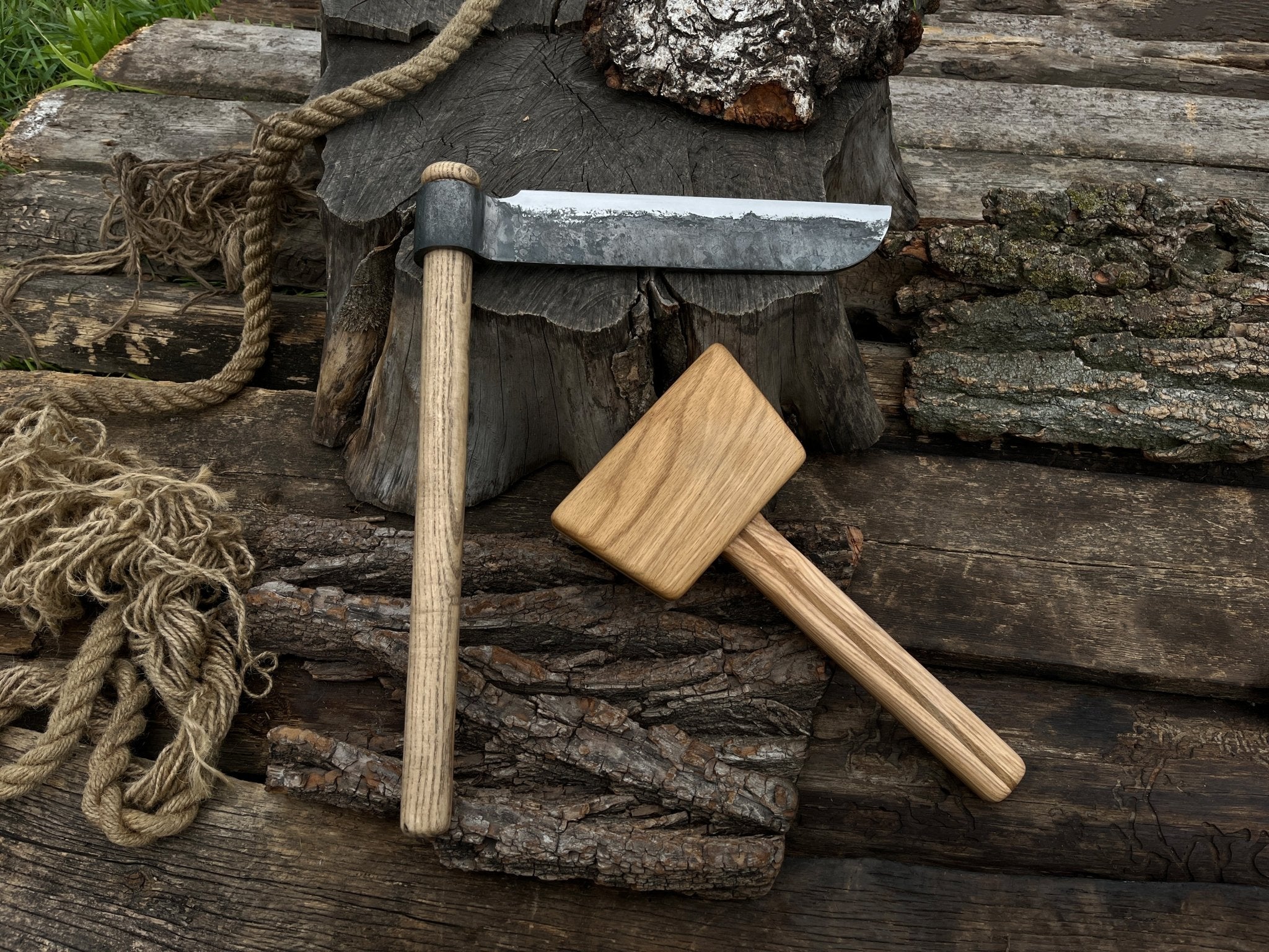 Splitting Froe with Wooden Mallet - 1