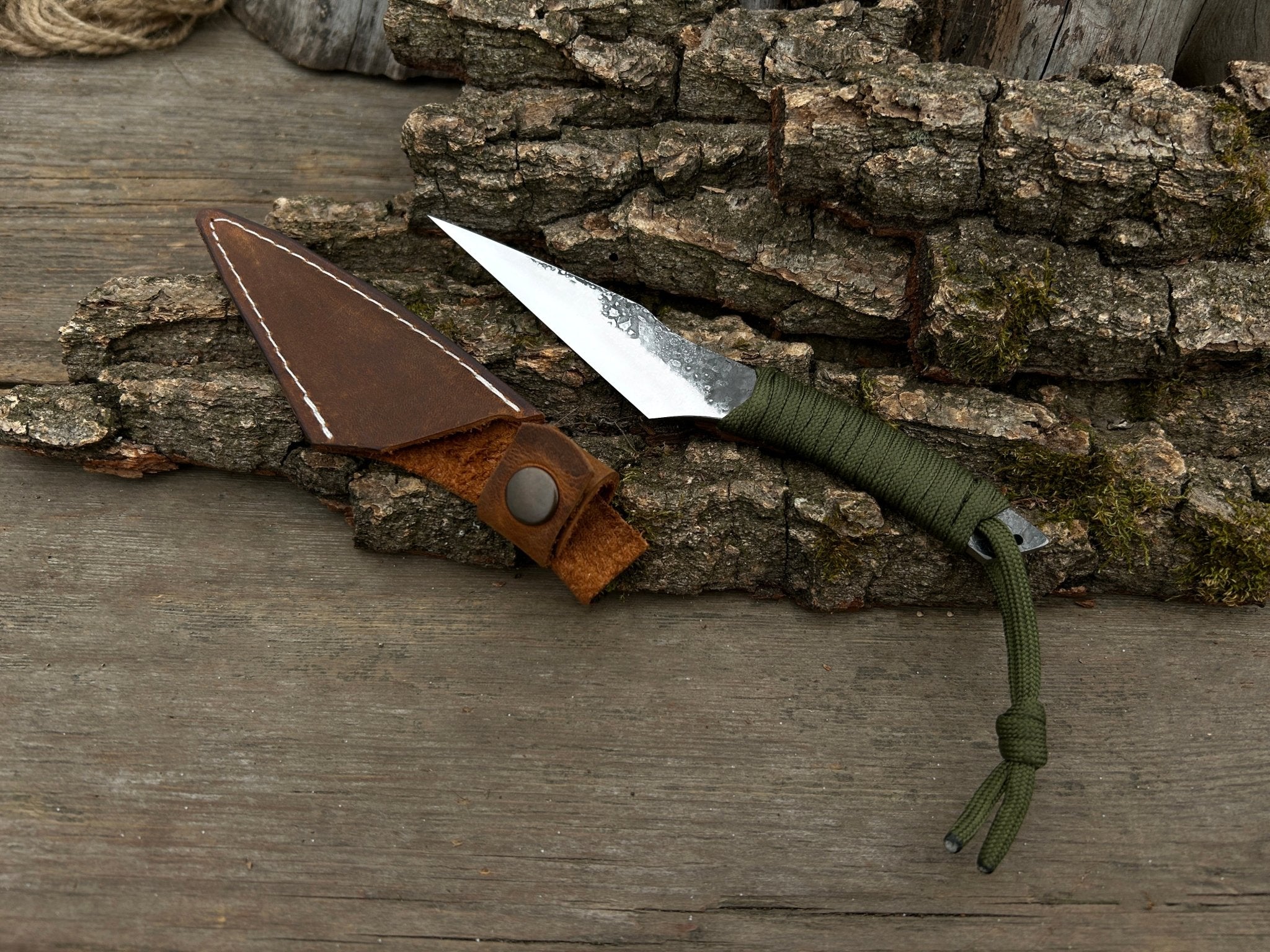 Hand - Forged Throwing Knife, 17 cm (6.6 inches) - 6