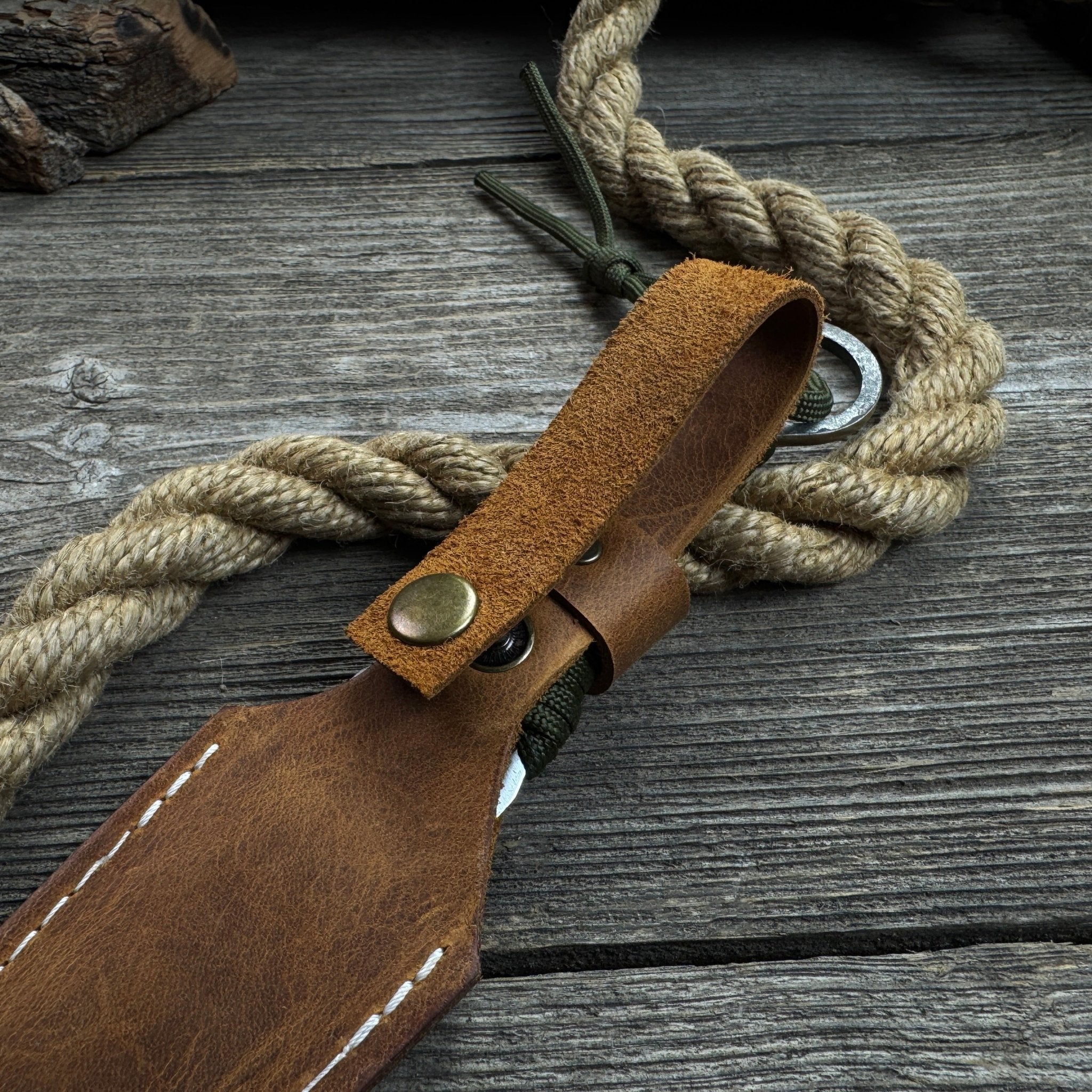 Hand - Forged Throwing Knife – 23 cm (9 in) with Leather Belt Sheath - 3