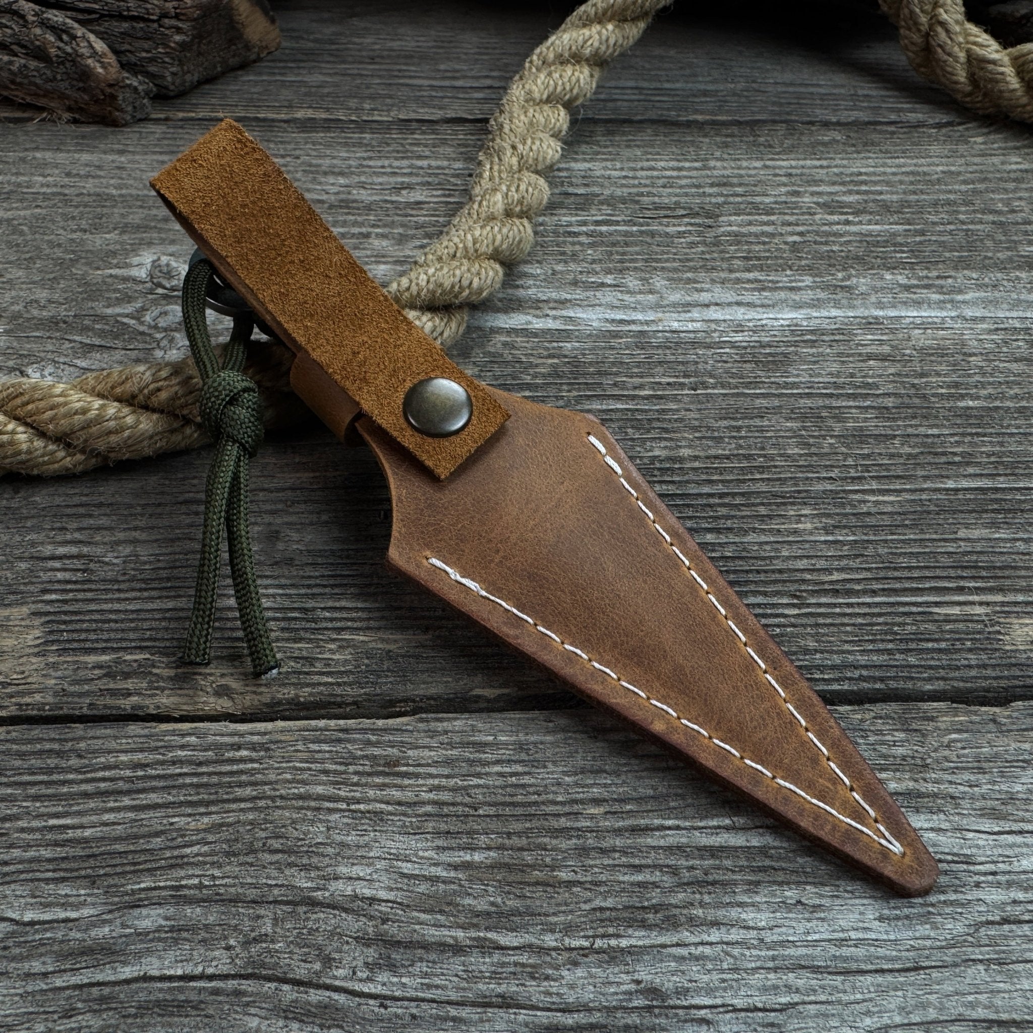 Hand - Forged Throwing Knife with Leather Belt Sheath, 16 cm (6.3 inches) - 6