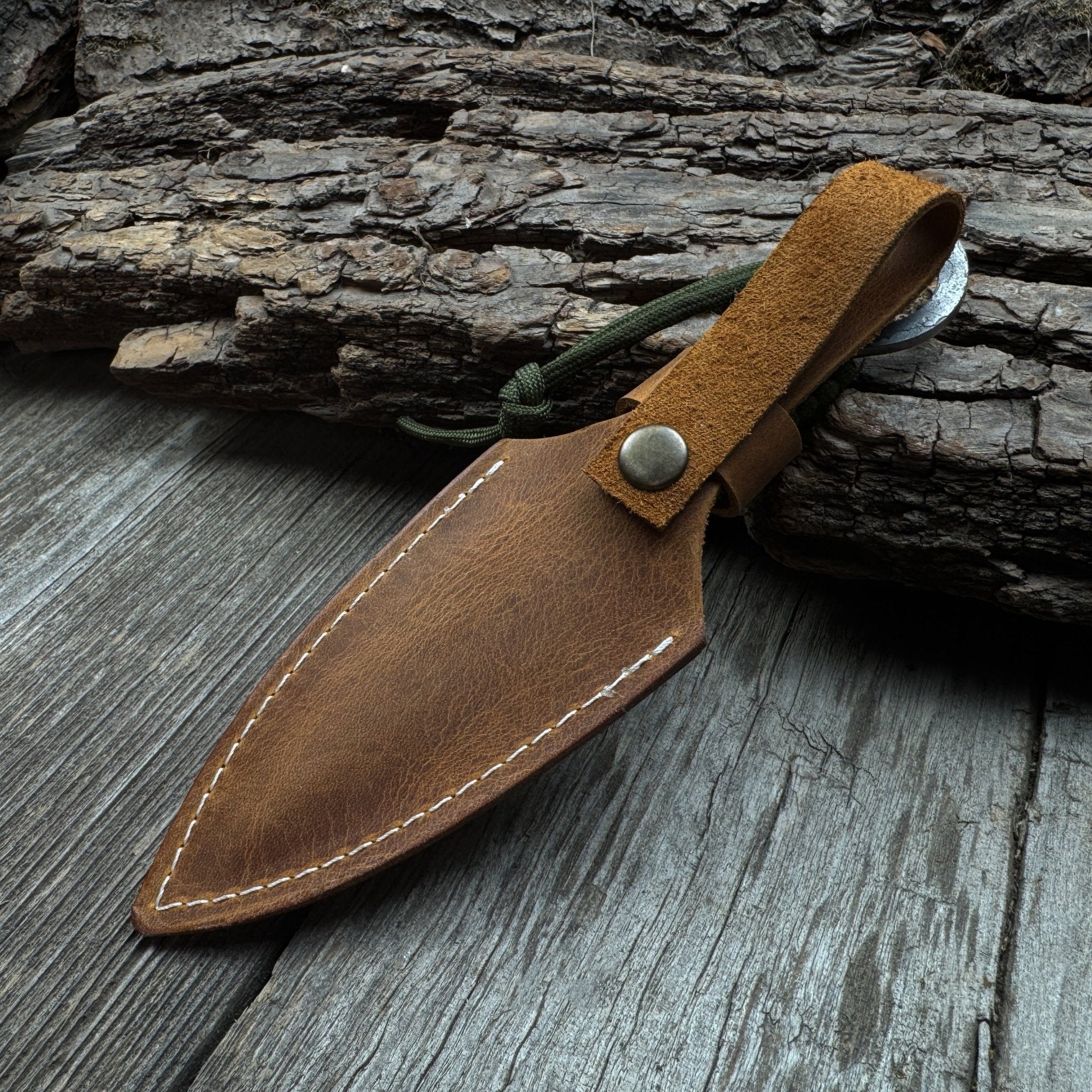 Hand - Forged Throwing Knife with Leather Belt Sheath, 19 cm (7.48 inches) - 4