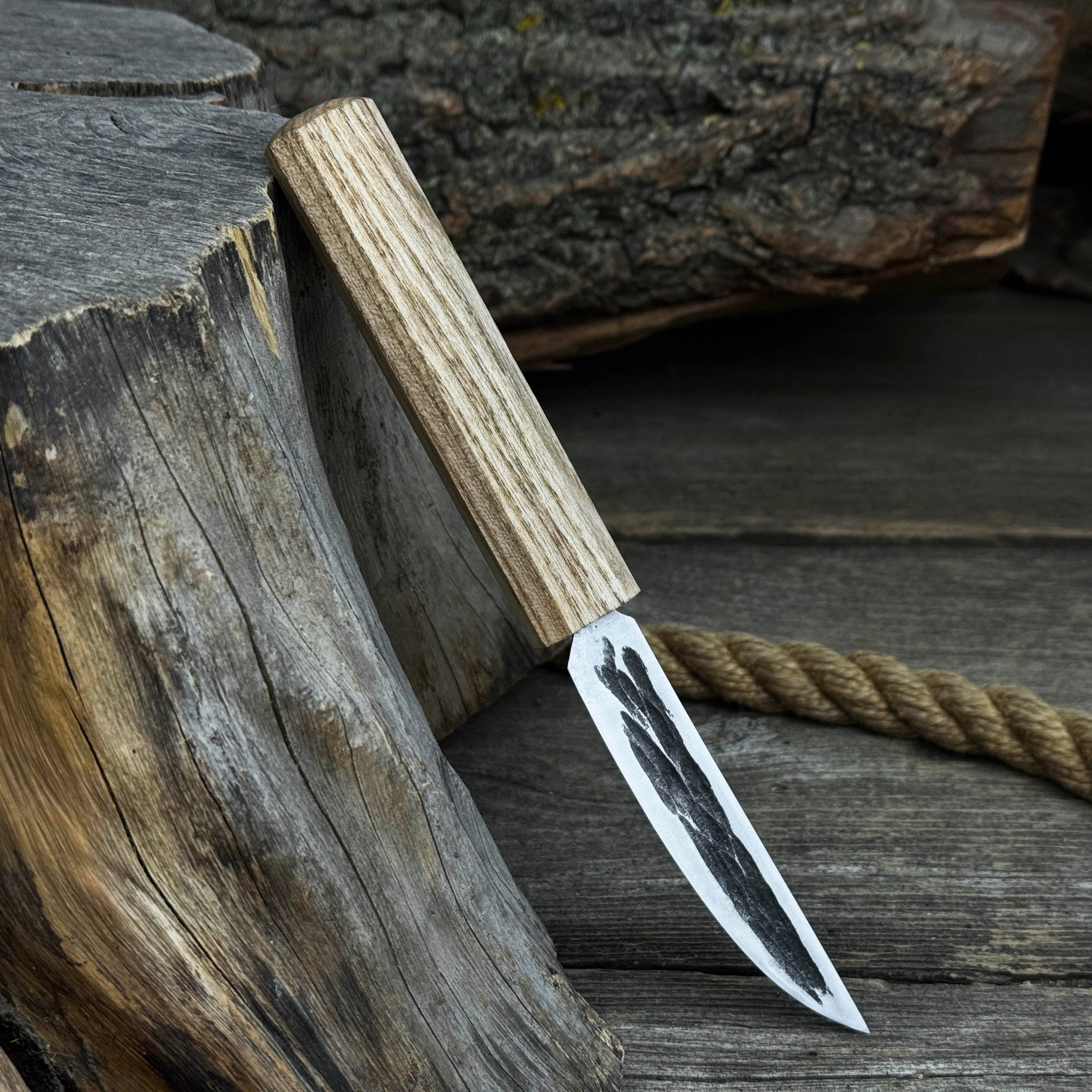 Hand - Forged Yakut Knife with Leather Sheath, 9.5 cm (3.74 inches) - 9