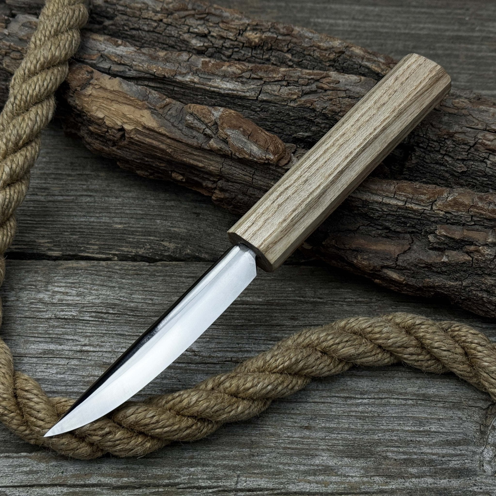 Hand - Forged Yakut Knife with Leather Sheath, 9.5 cm (3.74 inches) - 4