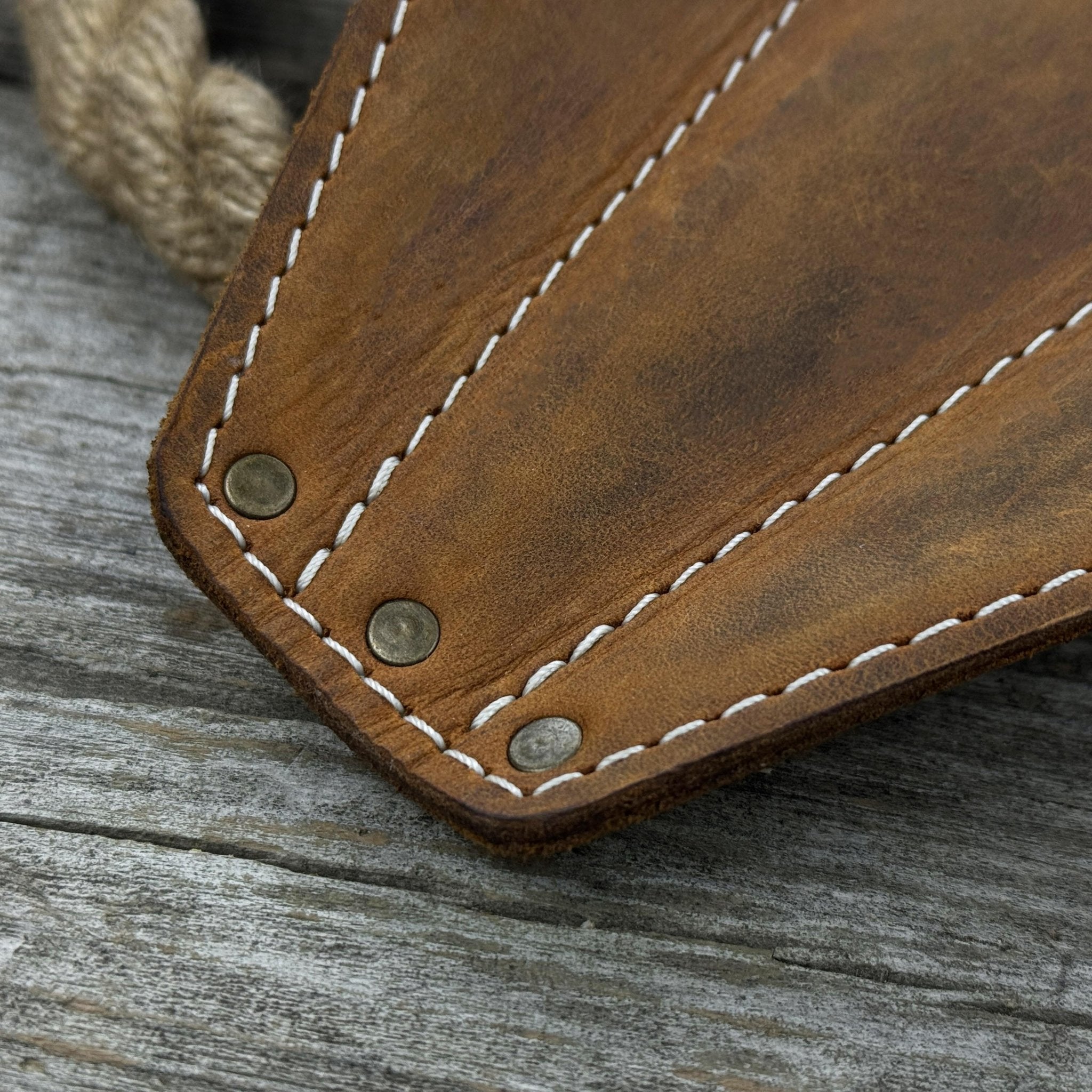 Leather Case for 3 Throwing Knives - 7