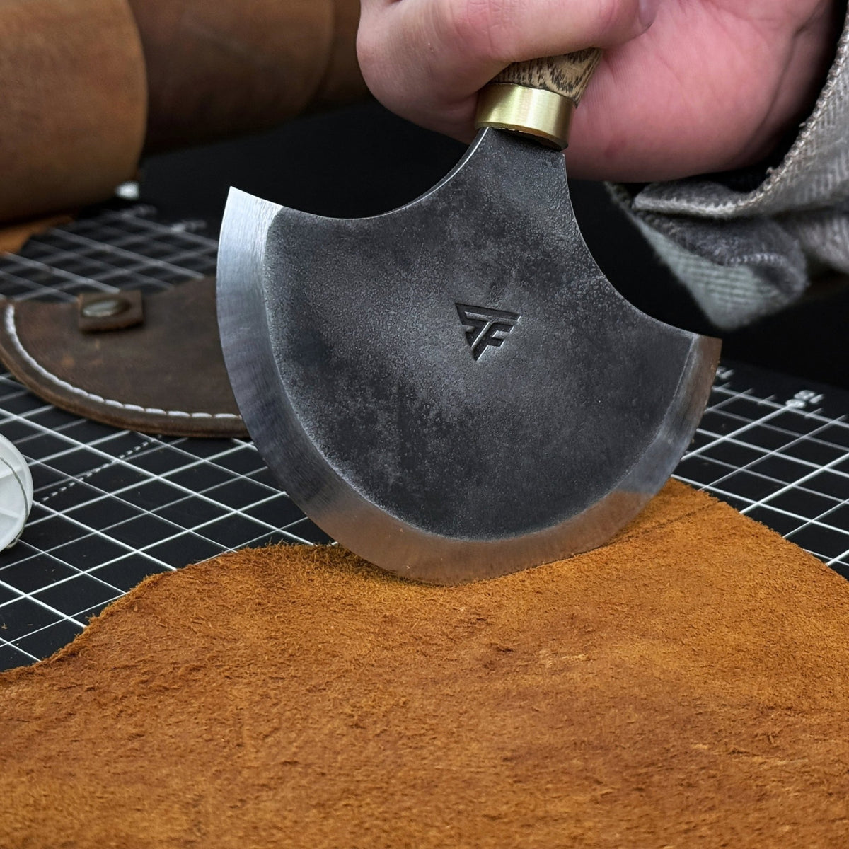 Leather Round (Half Moon) Knife, 10.5 cm (4.1 inches) - 6