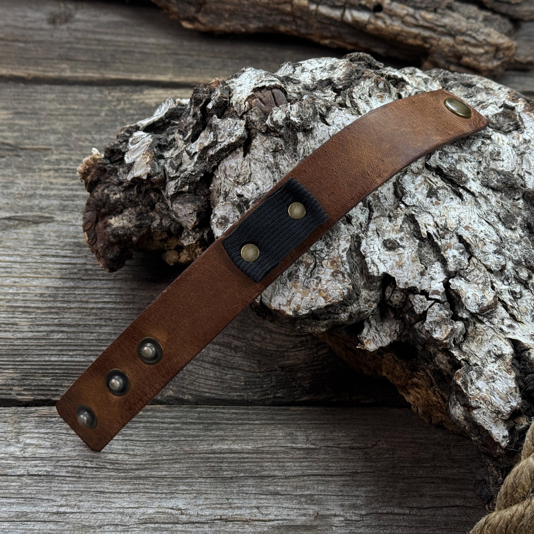 Leather Wrist Pencil Mount – 23.5 cm (9.25 inches) - 2