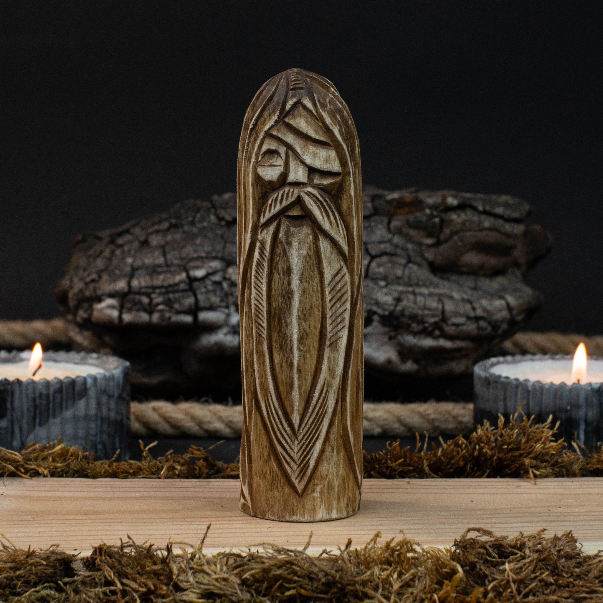 Odin-Figur – 13 cm (5,1 Zoll) handgeschnitzte Holzstatue des nordischen Gottes – Sharky Schmiedeeiserne Werkzeuge – Sharky Forged Steel Tools
