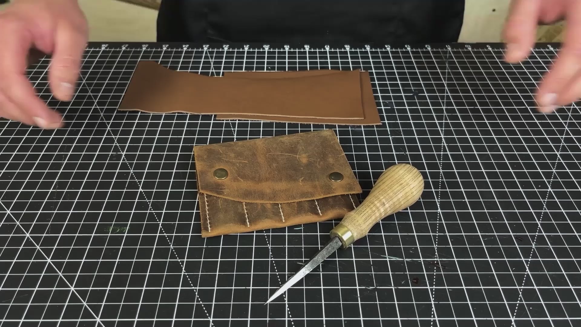 4-Piece Diamond Style Leather Pricking Iron and Hand-Forged Awl