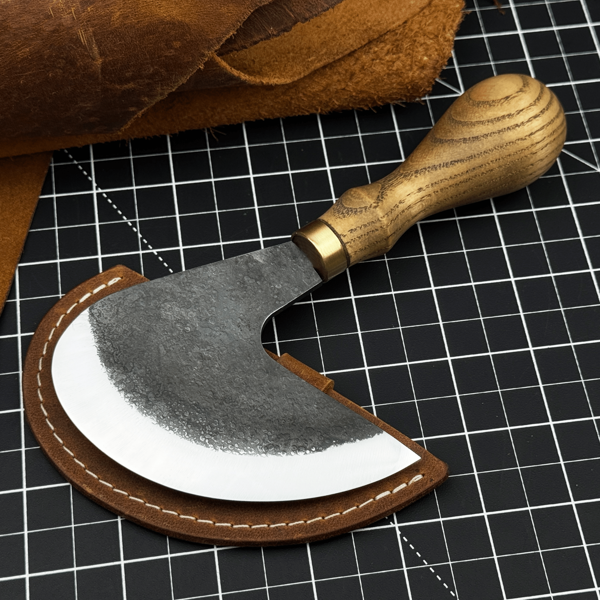 Professional Leather Crafting Half Round Knife, 10.5 cm (4.1 inches) - 1