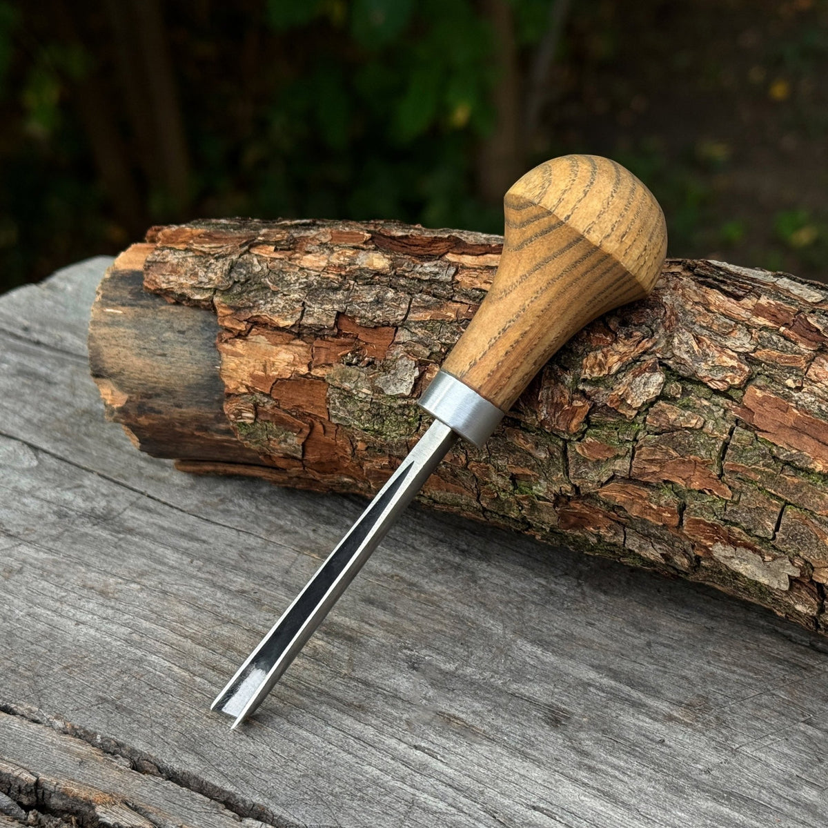 V-Parting Chisel 60 Degree with Palm Handle, 6 mm (0.24 inches) - 1