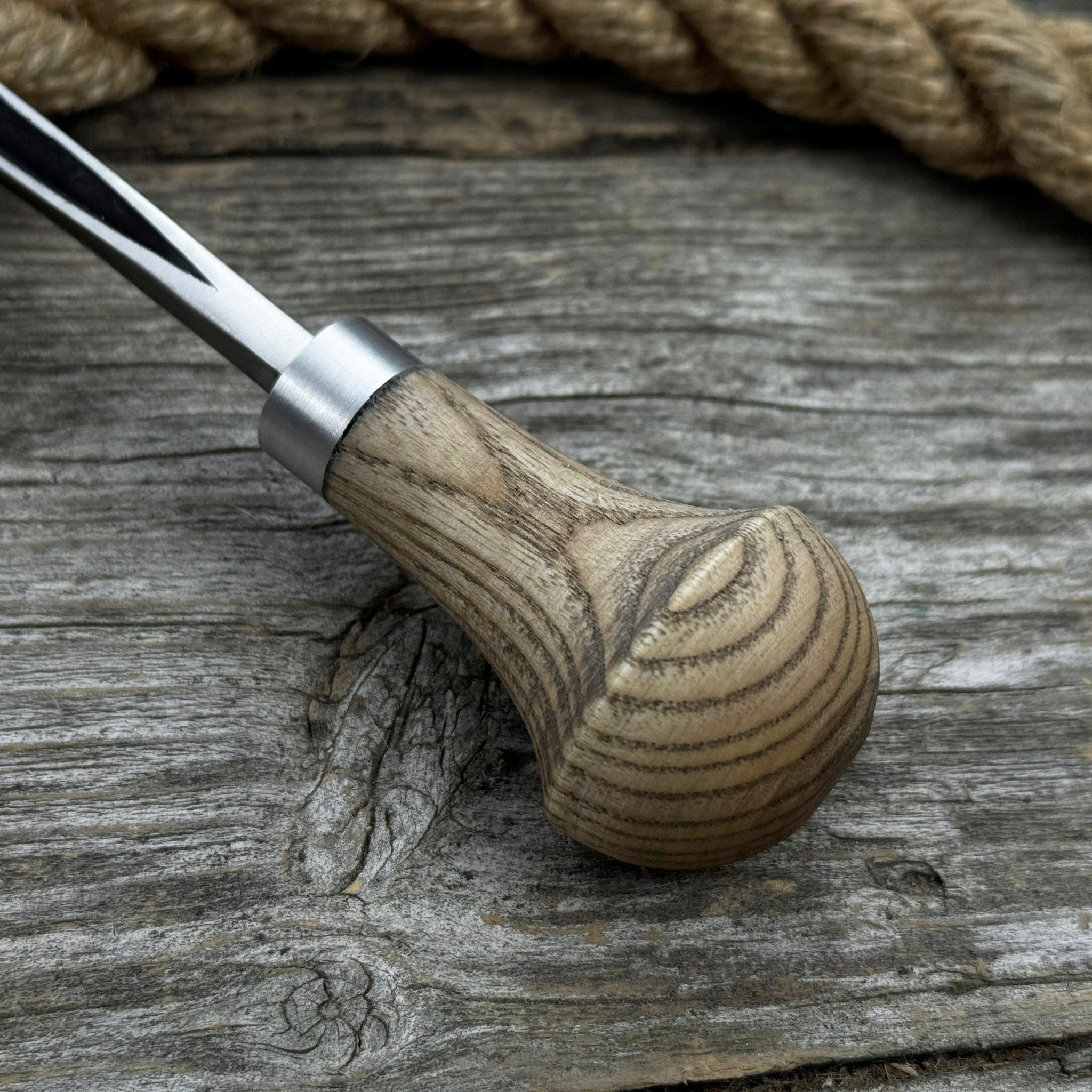 V - Parting Chisel 60 Degree with Palm Handle, 8 mm (0.31 inches) - 9
