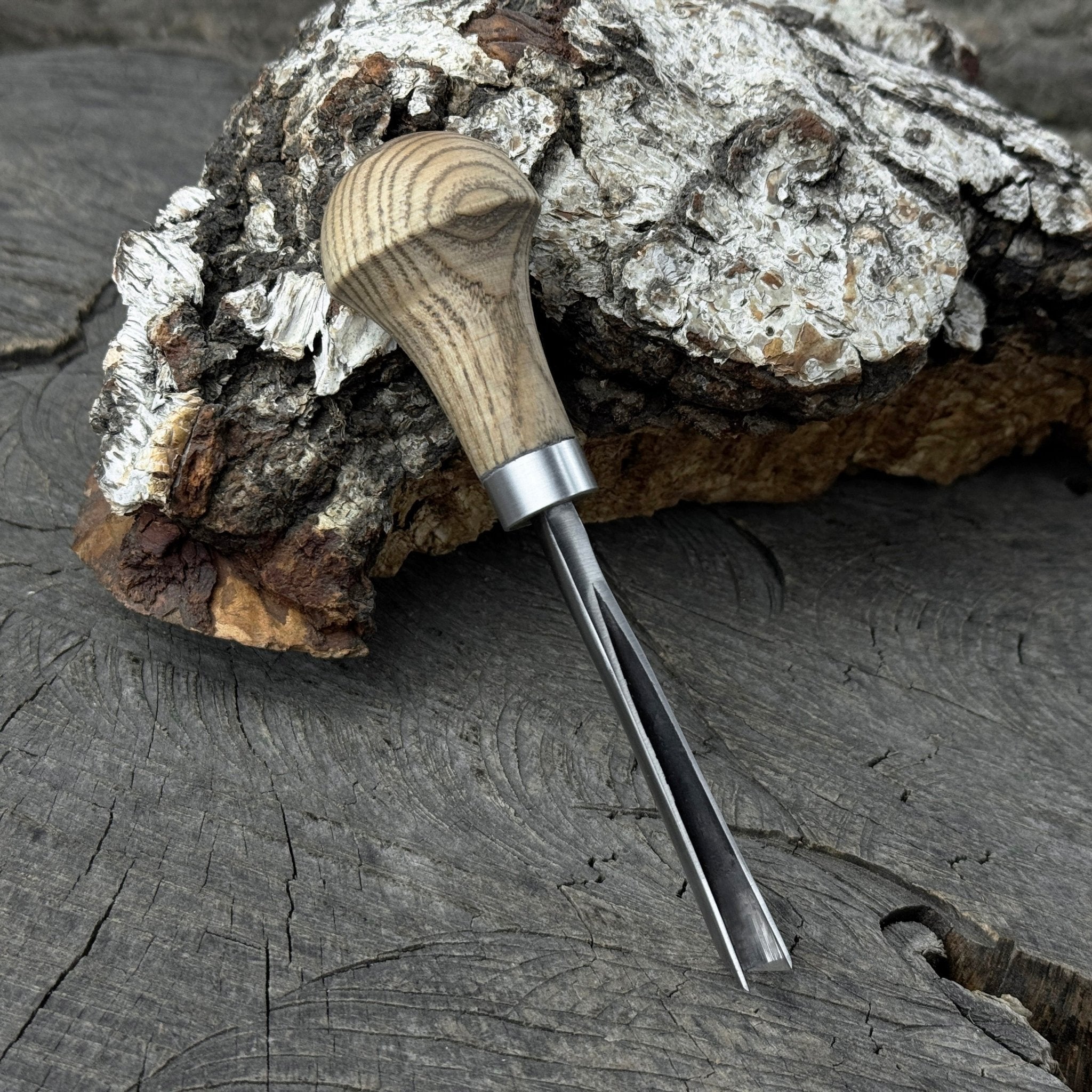 V - Parting Chisel 60 Degree with Palm Handle, 8 mm (0.31 inches) - 3