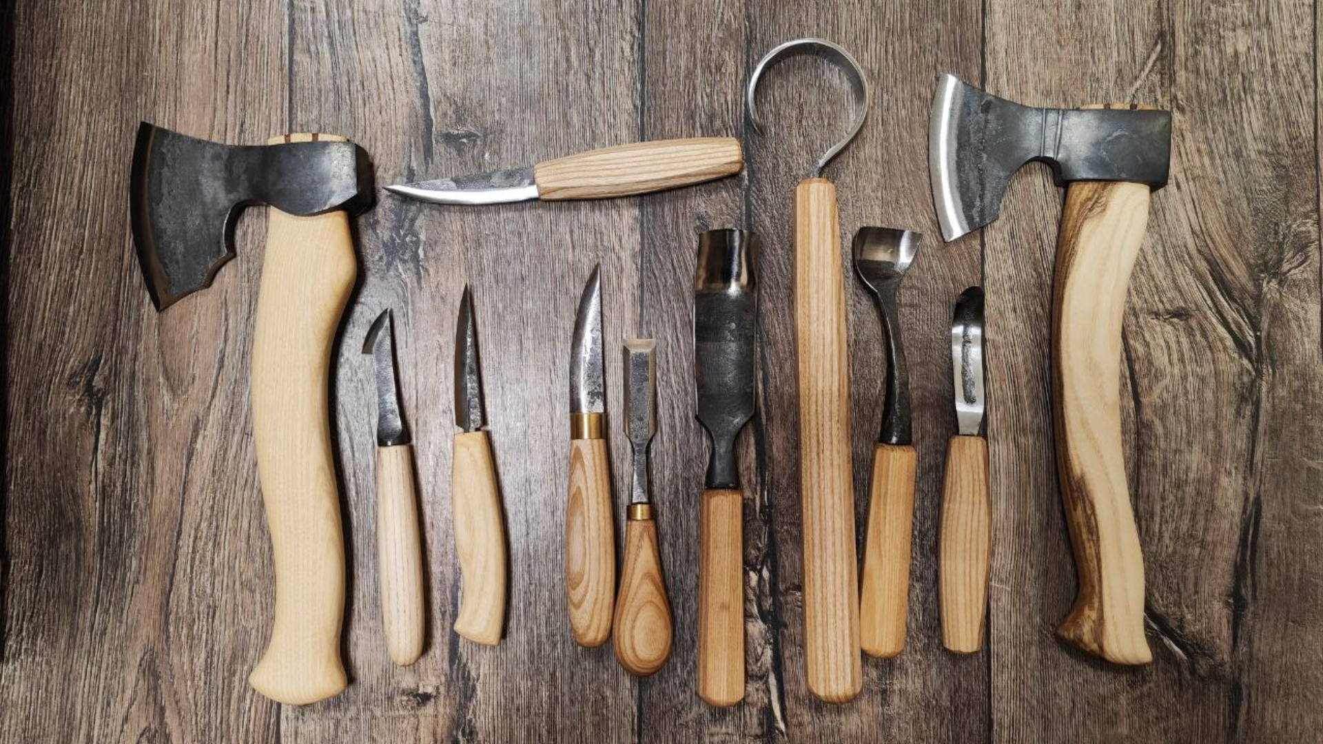Essential Tools for Beginners in Wood Carving
