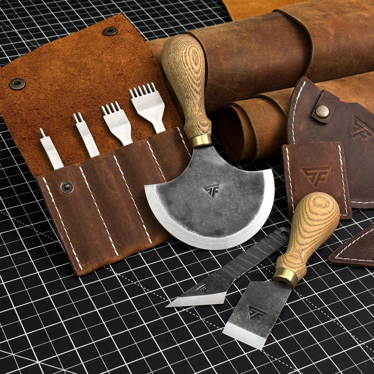 4-Piece Leatherworking Tool Set with Leather Sheaths - 1