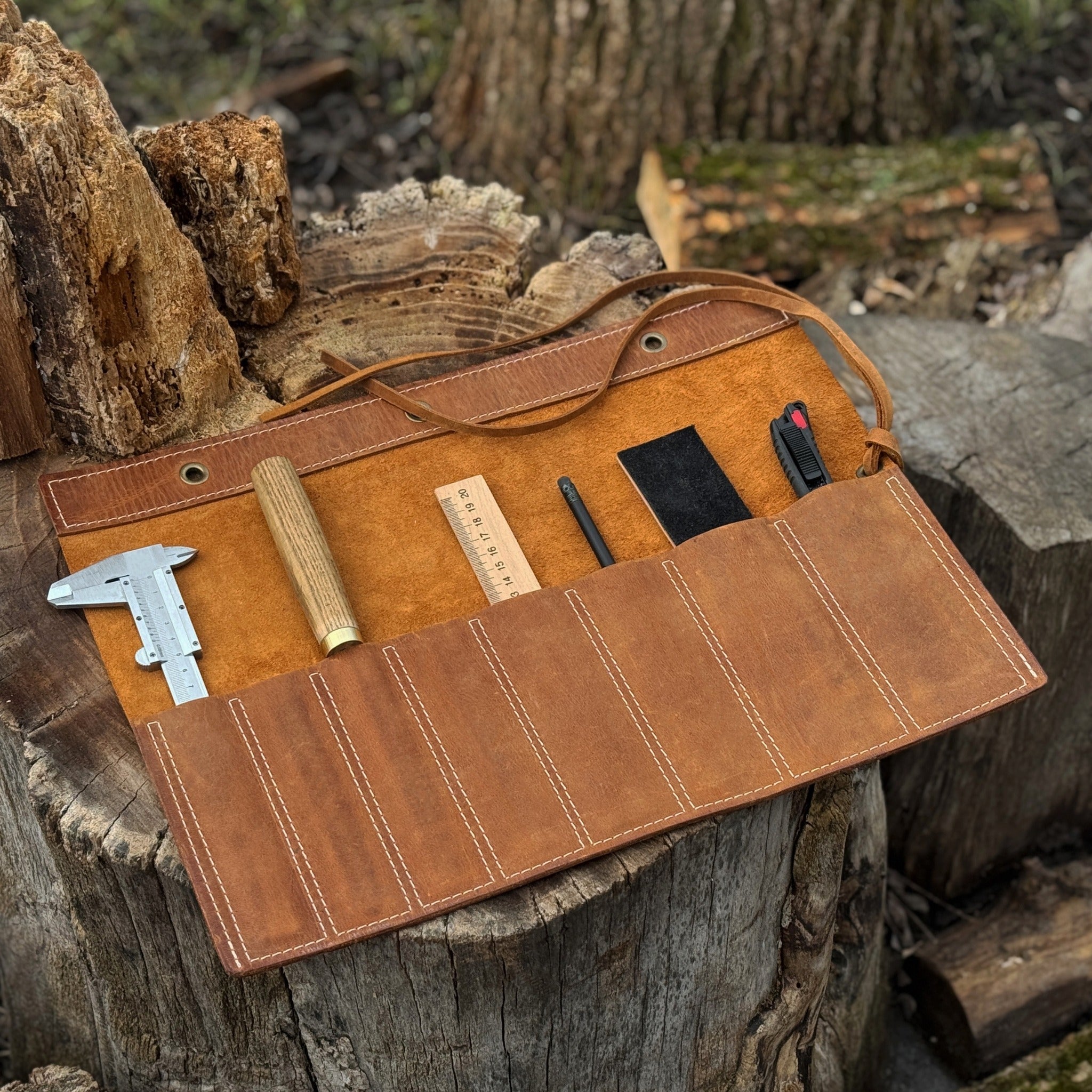 8 Pocket Leather Chisel Roll - 1