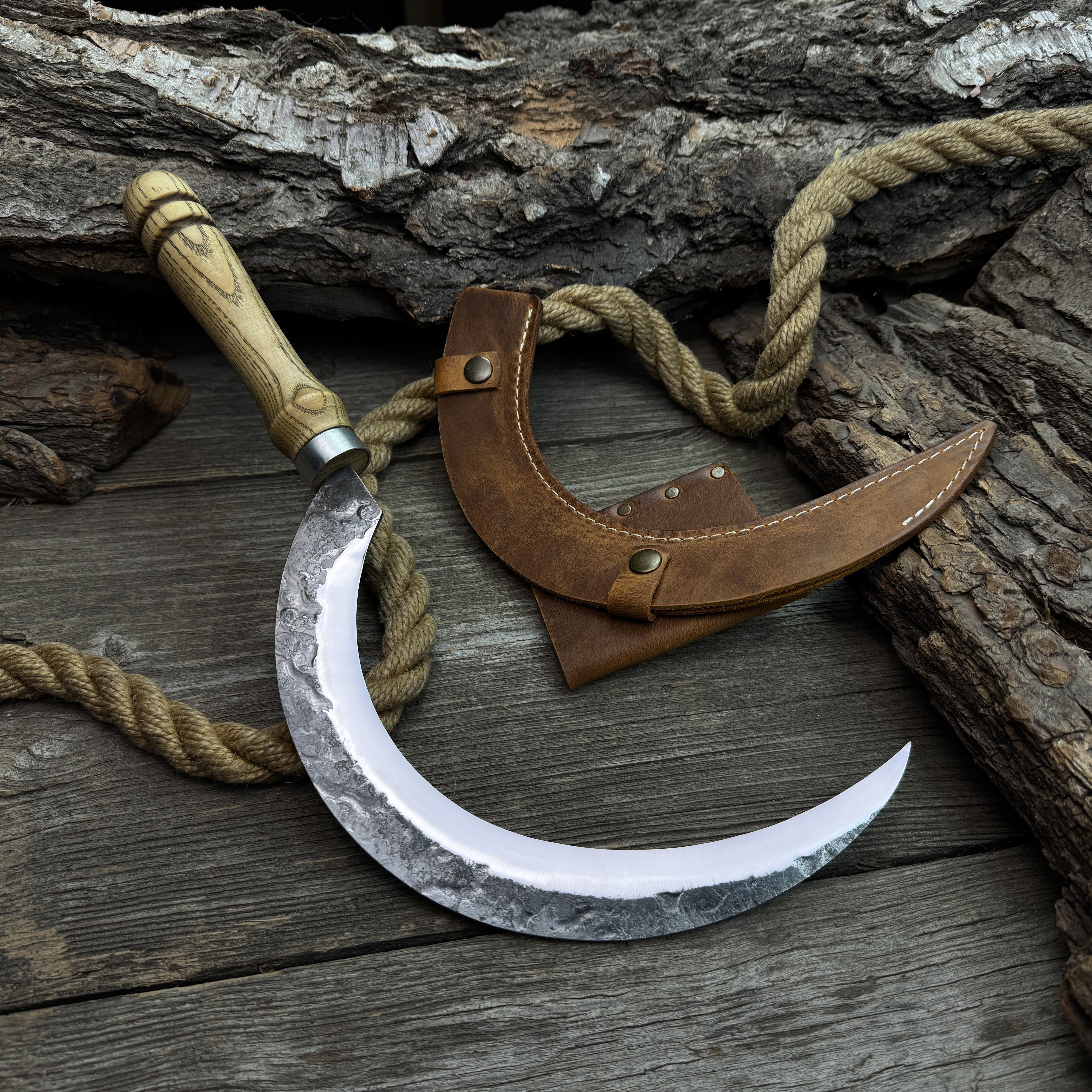 Hand-Forged Large Sickle, ⌀19 cm (7.5 inches) Blade, Leather Belt Attachment