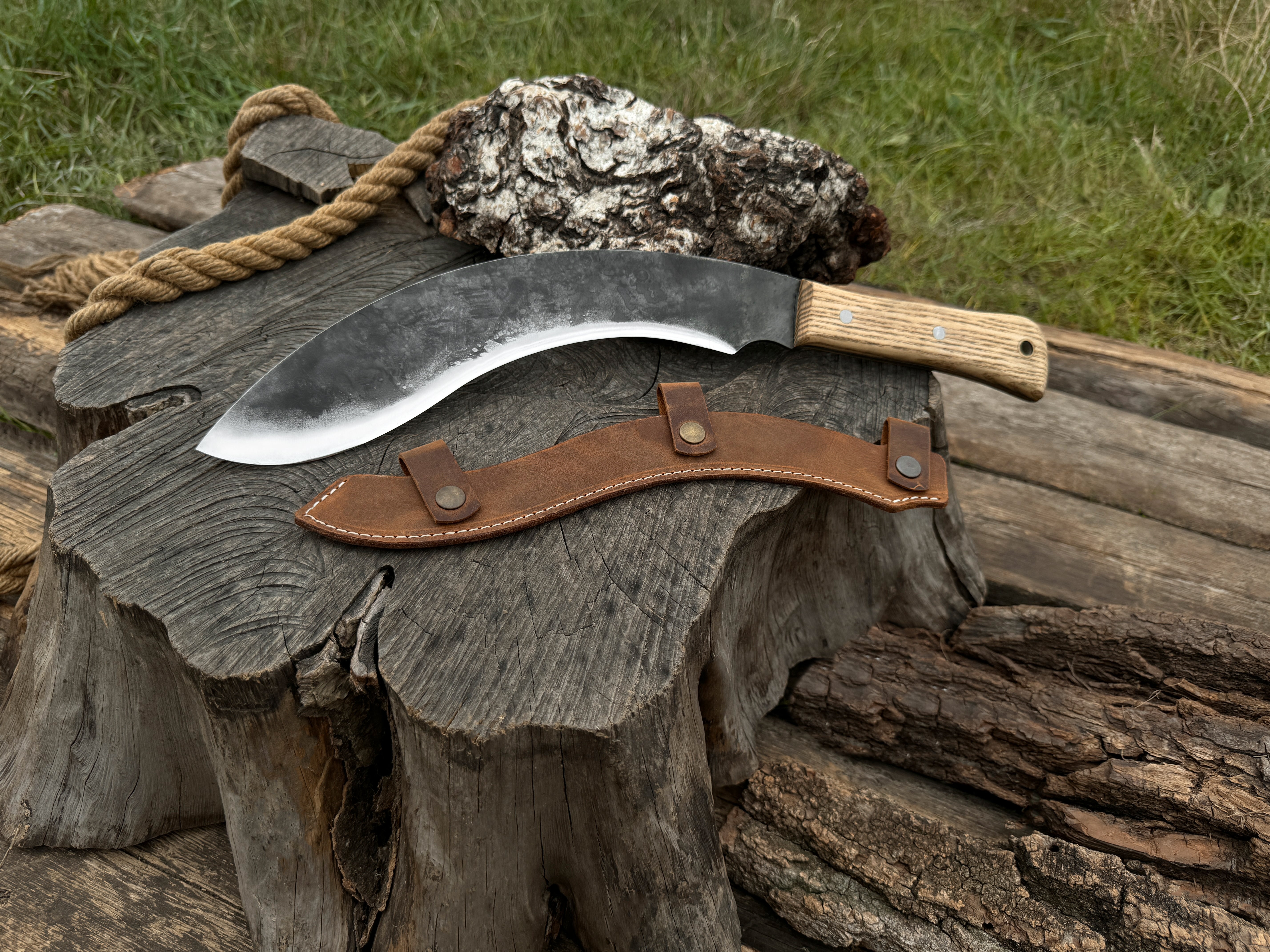 Hand-Forged Bushcraft Knife, 25 cm (9.8 inches) - Forged Steel Tools