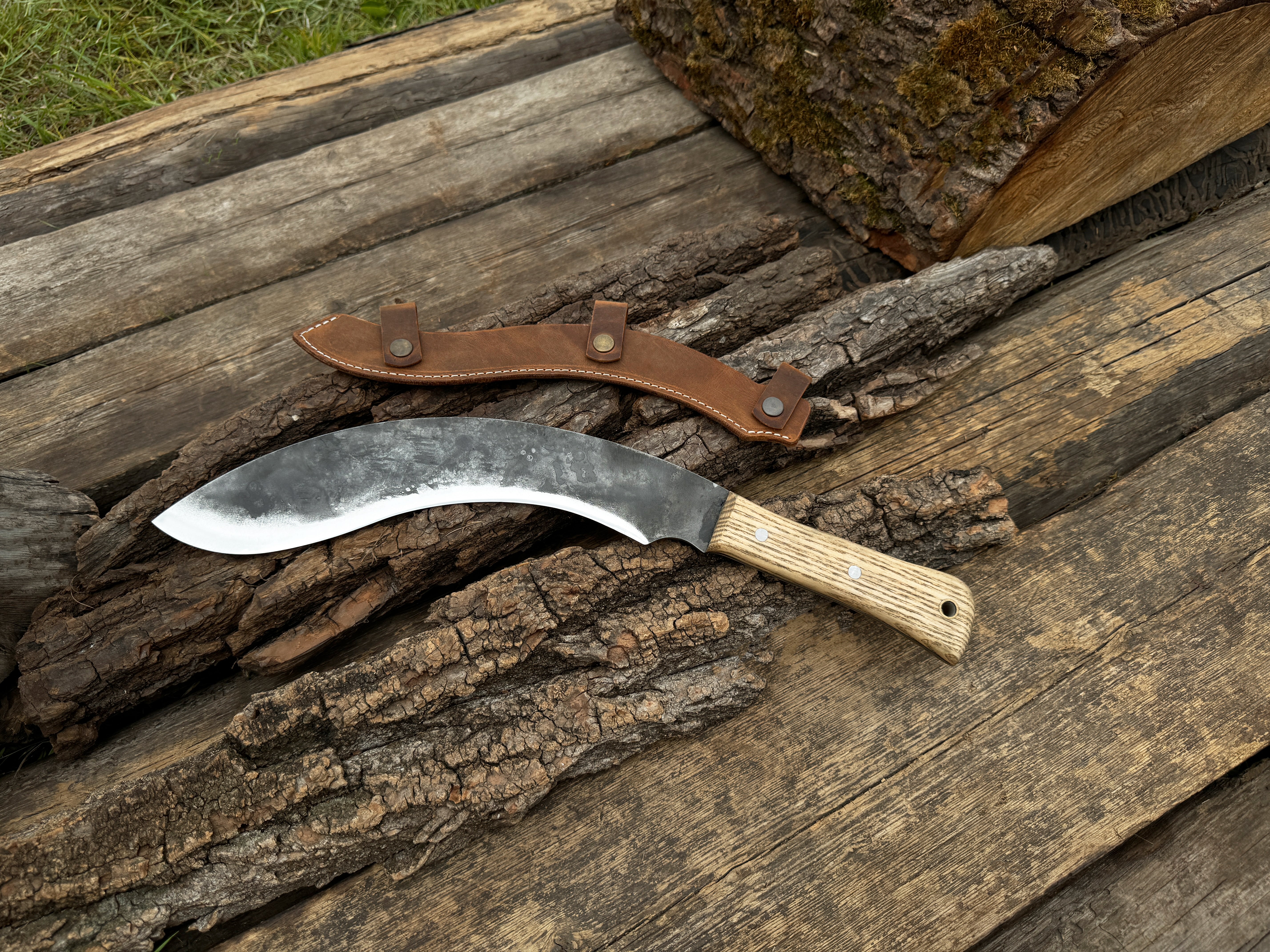 Hand-Forged Bushcraft Knife, 25 cm (9.8 inches) - Forged Steel Tools