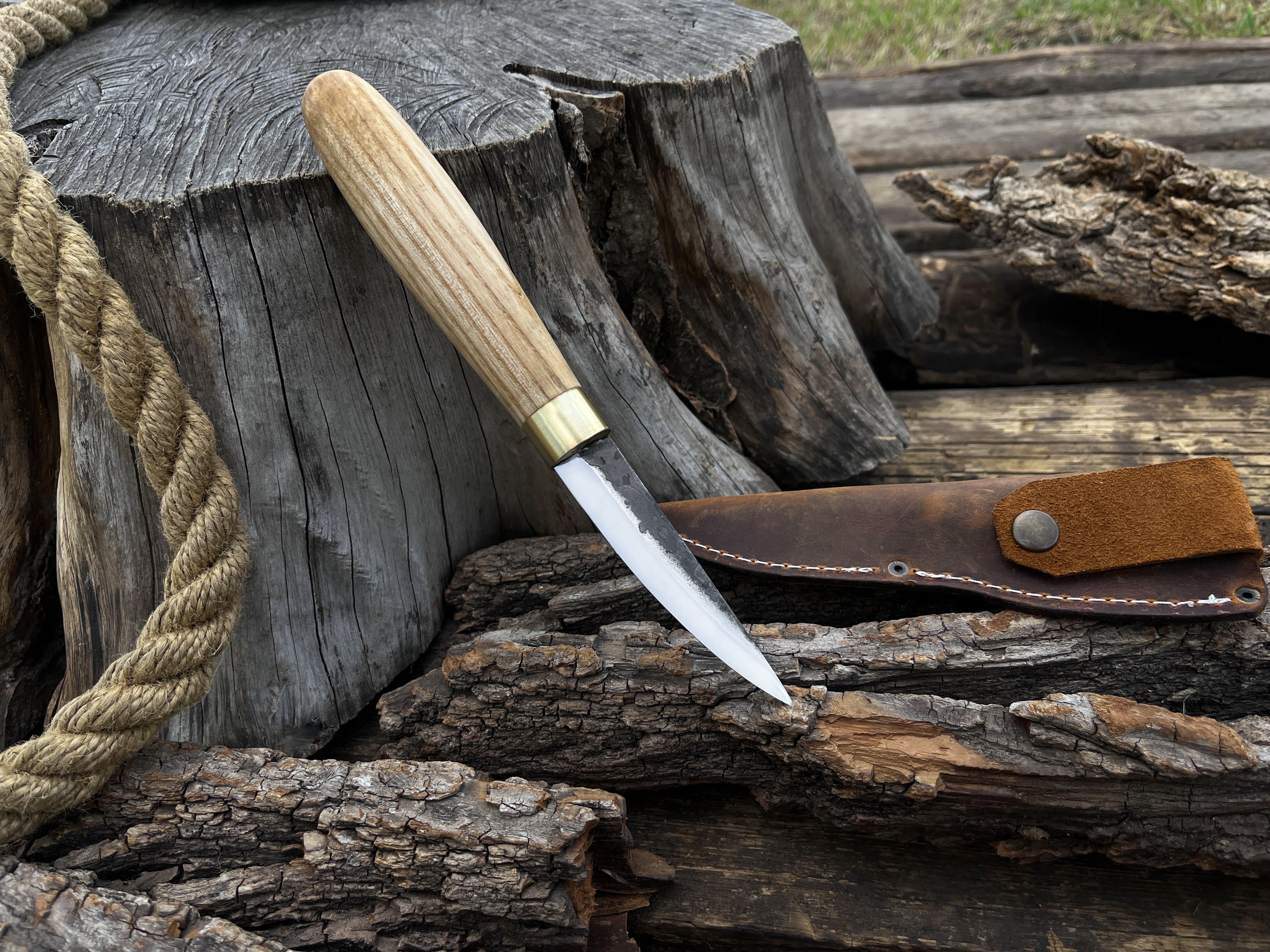 Hand-Forged Bushcraft Knife - Forged Steel Tools