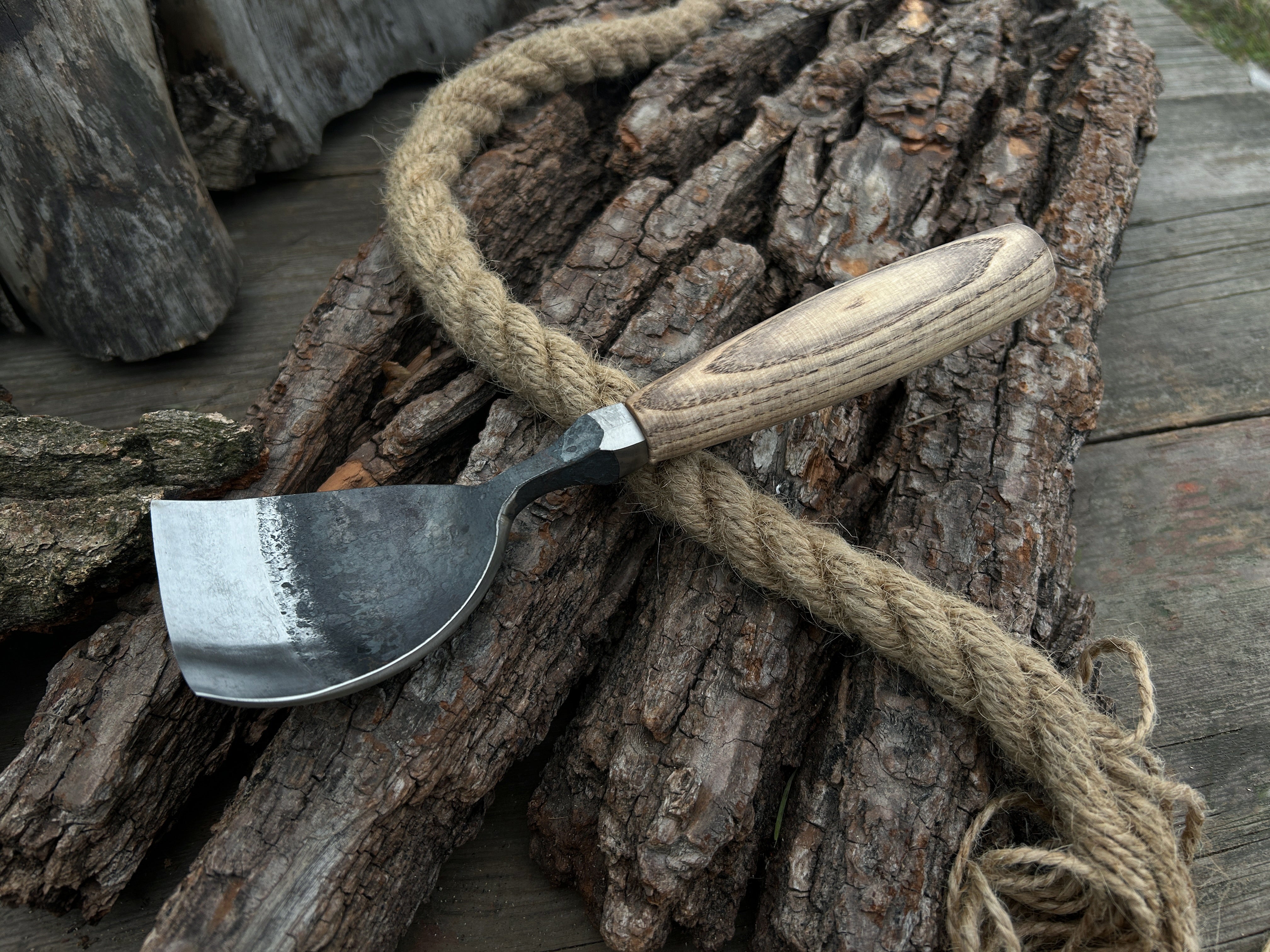 Hand-Forged Large Bent Gouge, 20 - 60 mm (0.8 - 2.4 inches) - Forged Steel Tools