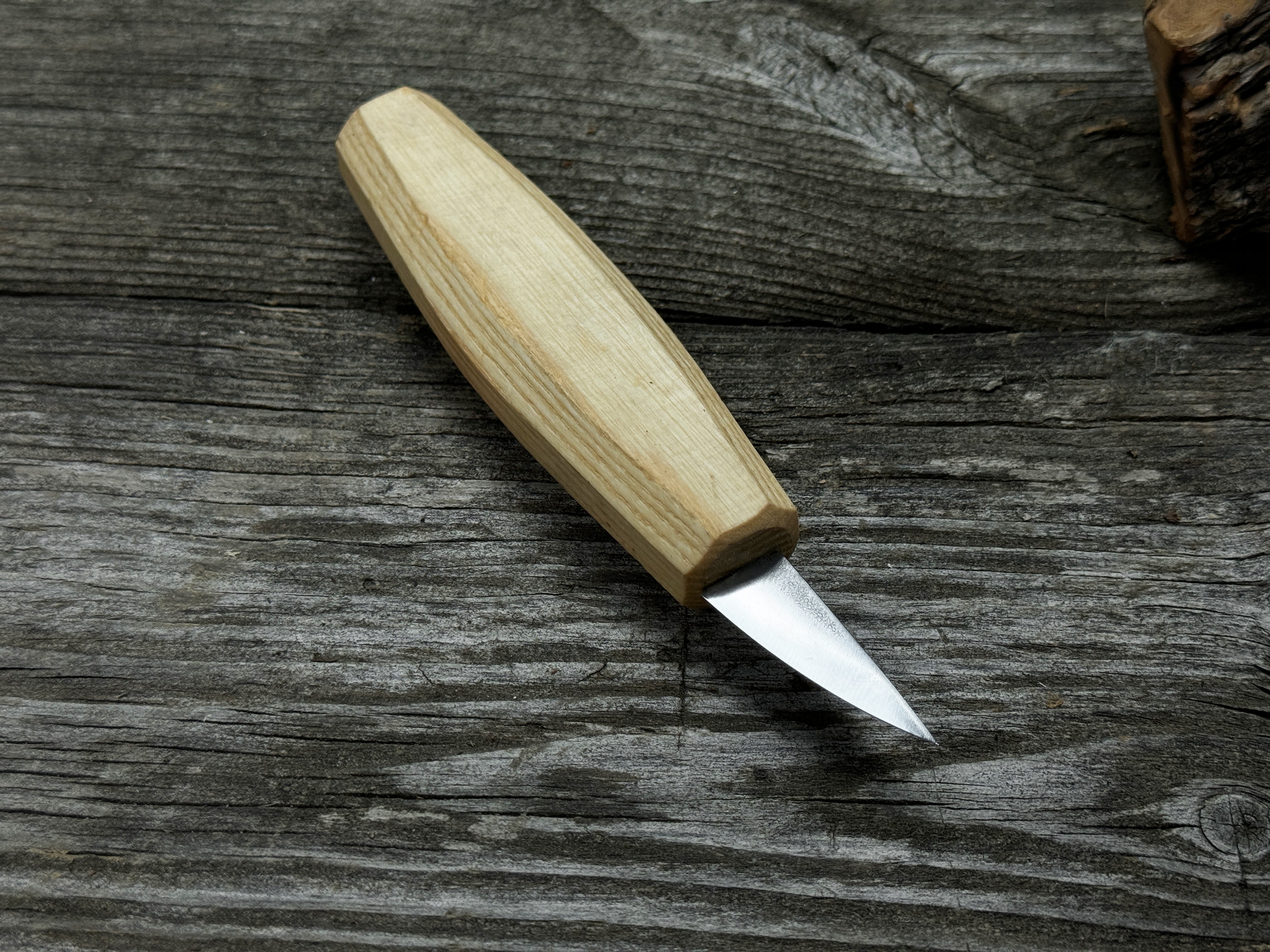 Small Wood Carving Knife, 4 cm (1.6 in)