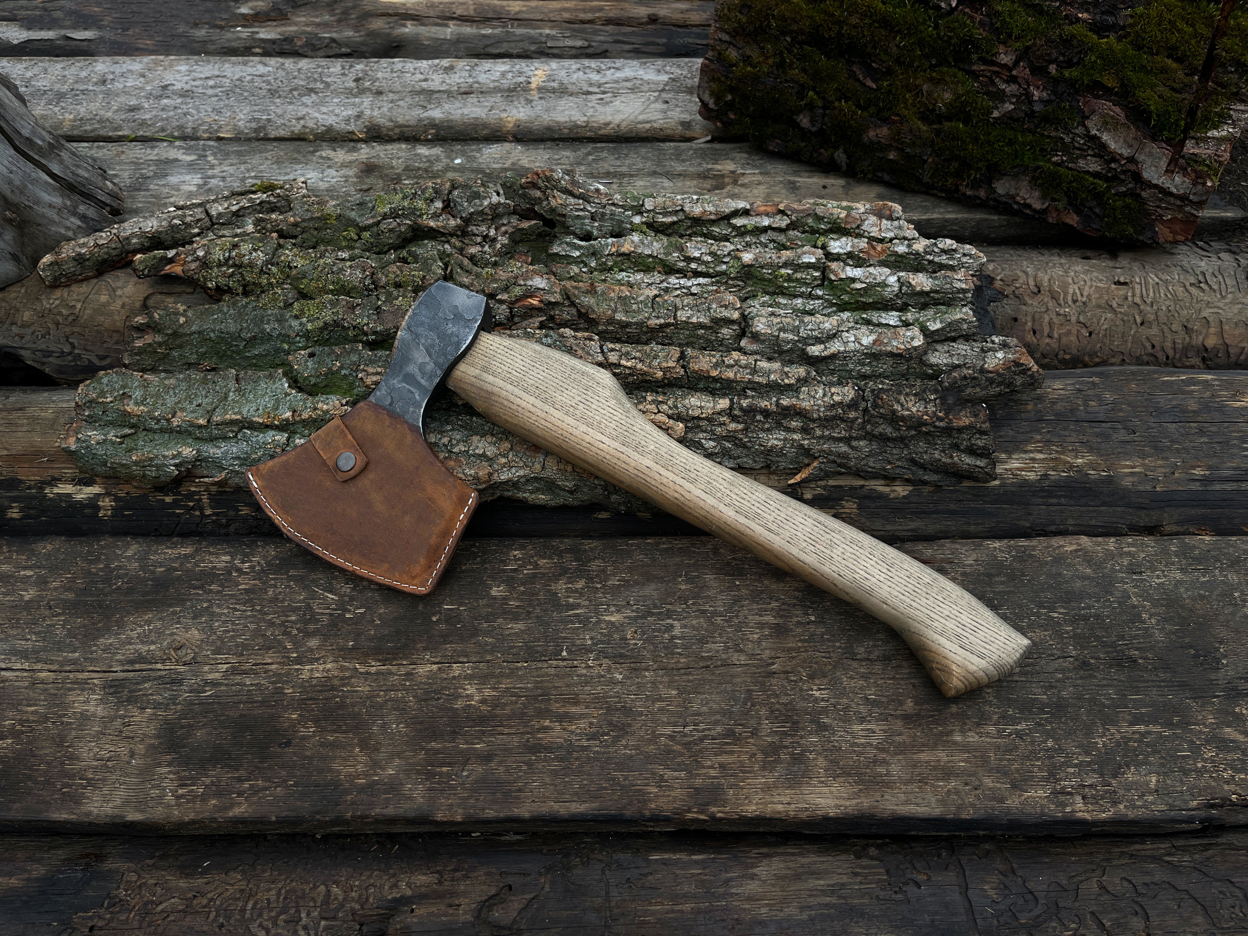 Hand-Forged Carving Axe, 1 080 kg (2.3 Ibs) - Forged Steel Tools