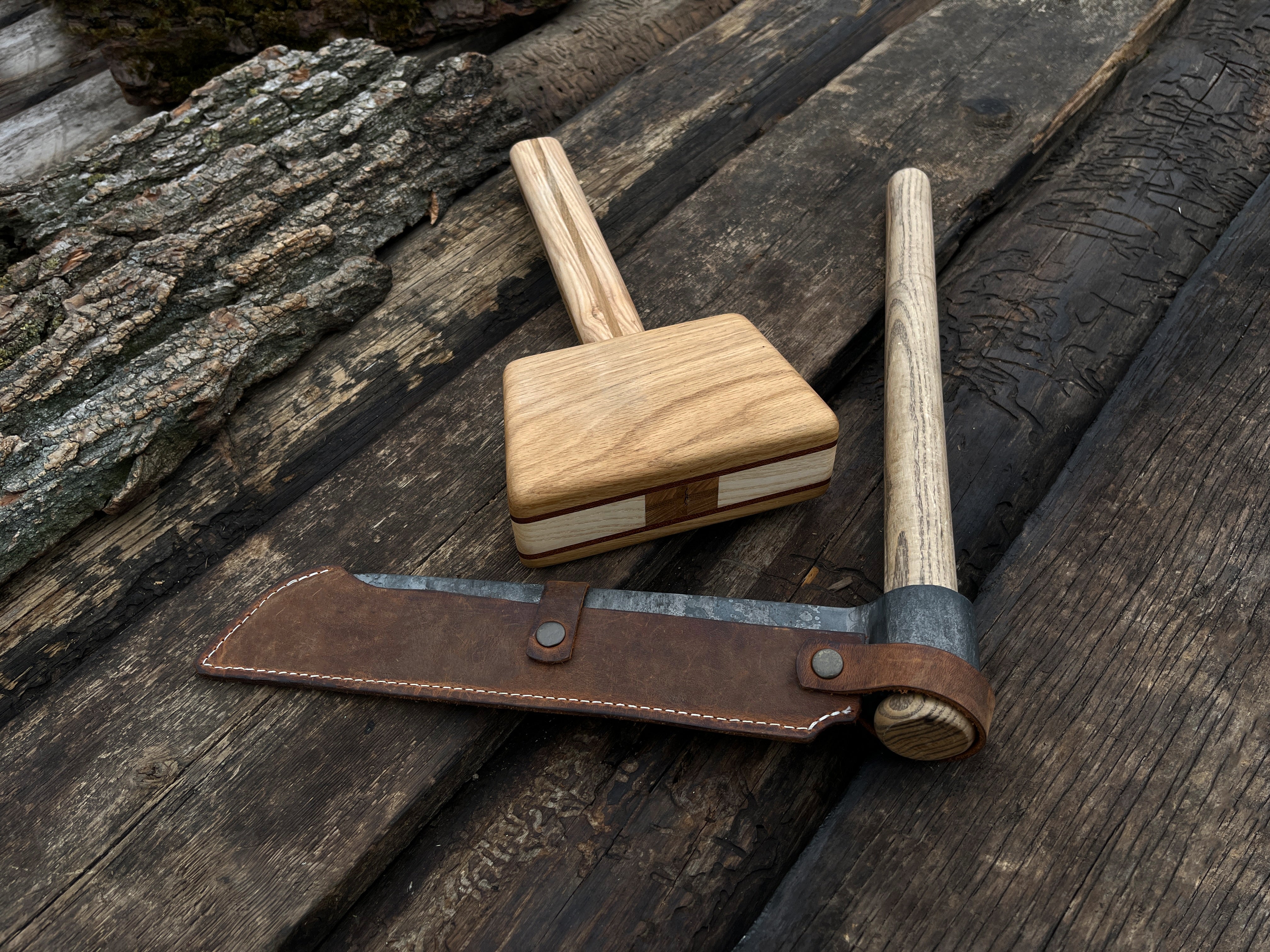 Hand-Forged Splitting Froe with Wooden Mallet - Forged Steel Tools