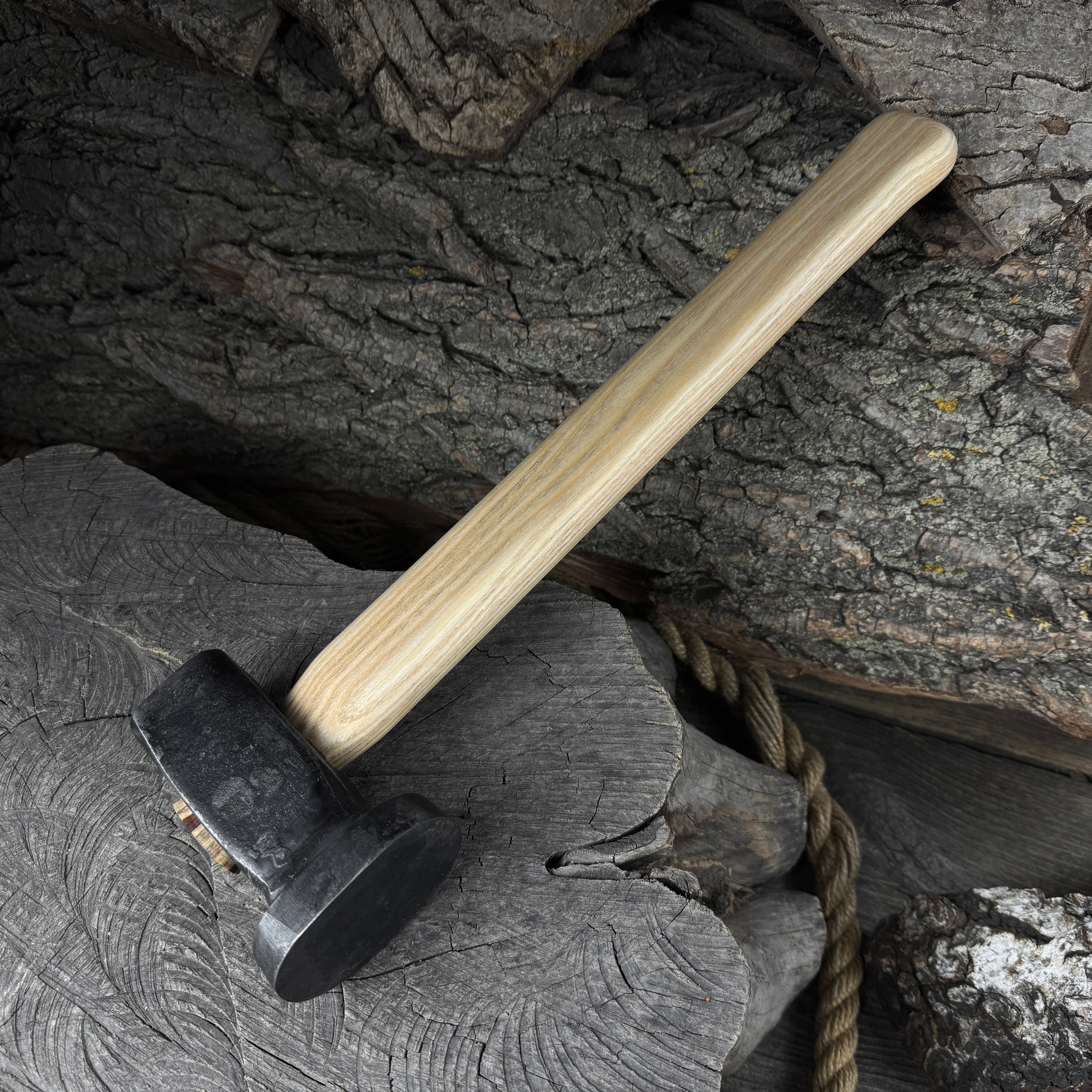 Handgeschmiedeter Doppelschmiedehammer, 1,5 kg (3,3 lbs)