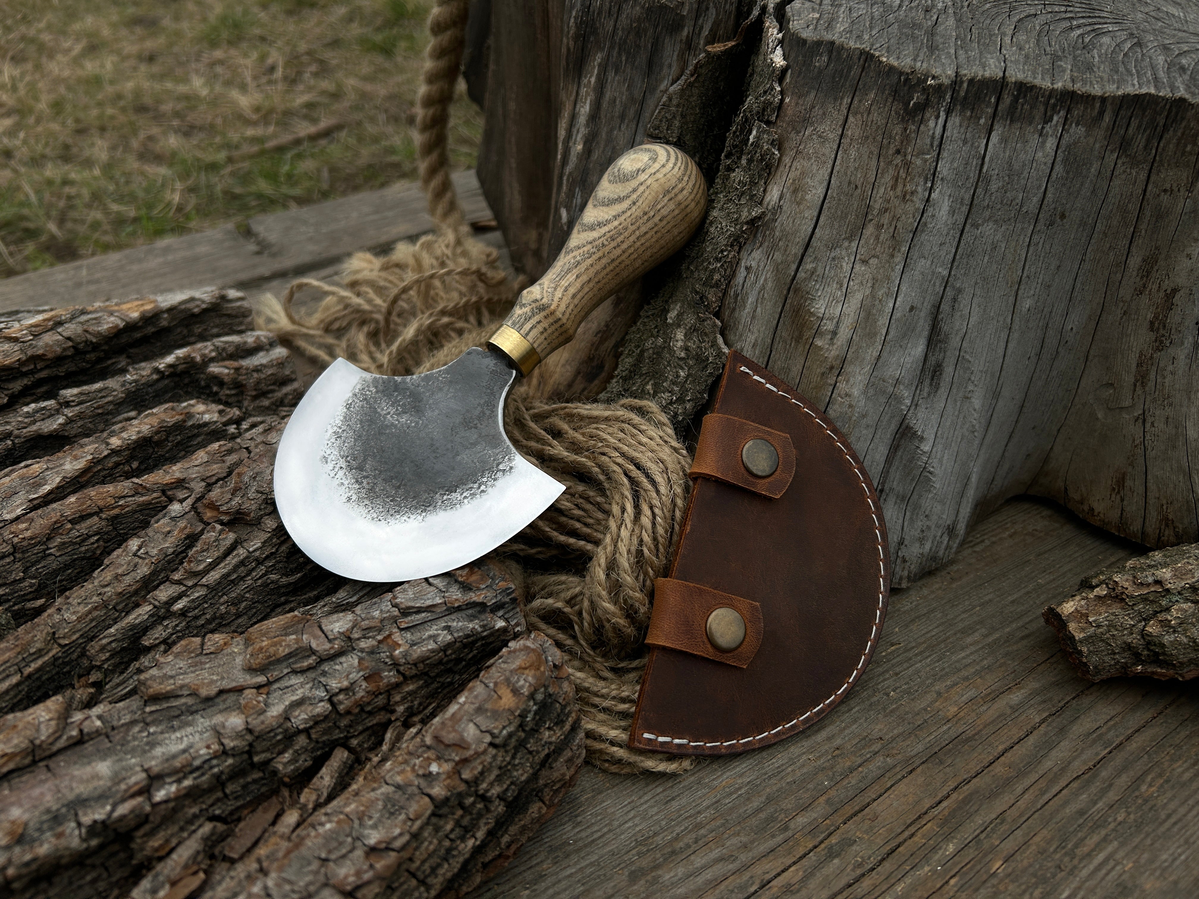 Hand-Forged Leather Round (Half Moon) Knife, 10.5 cm (4.1 inches) - Forged Steel Tools