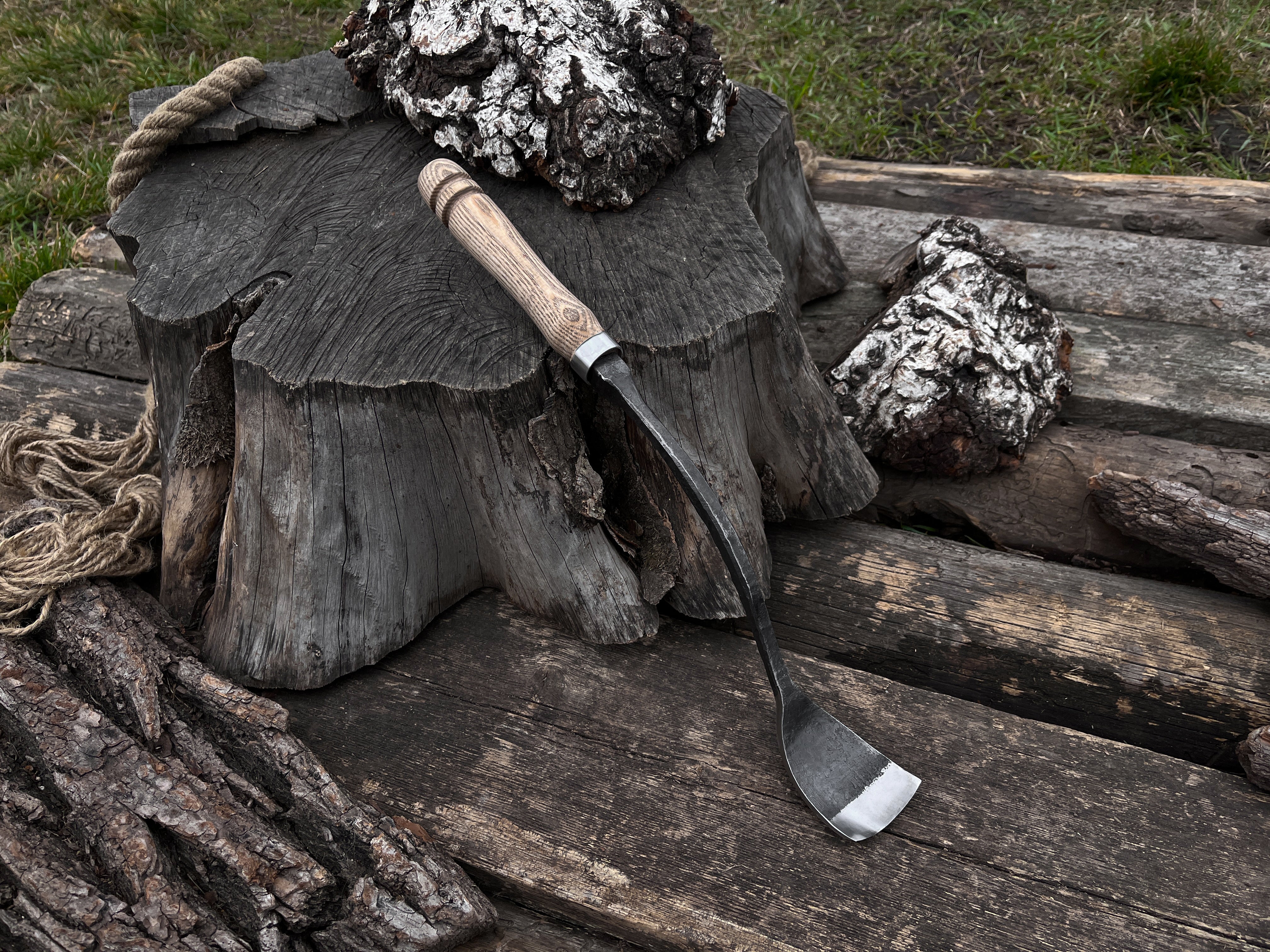 Hand-Forged Bent Gouge With a Long Neck, 50 - 70 mm (2 - 2.8 inches) - Forged Steel Tools