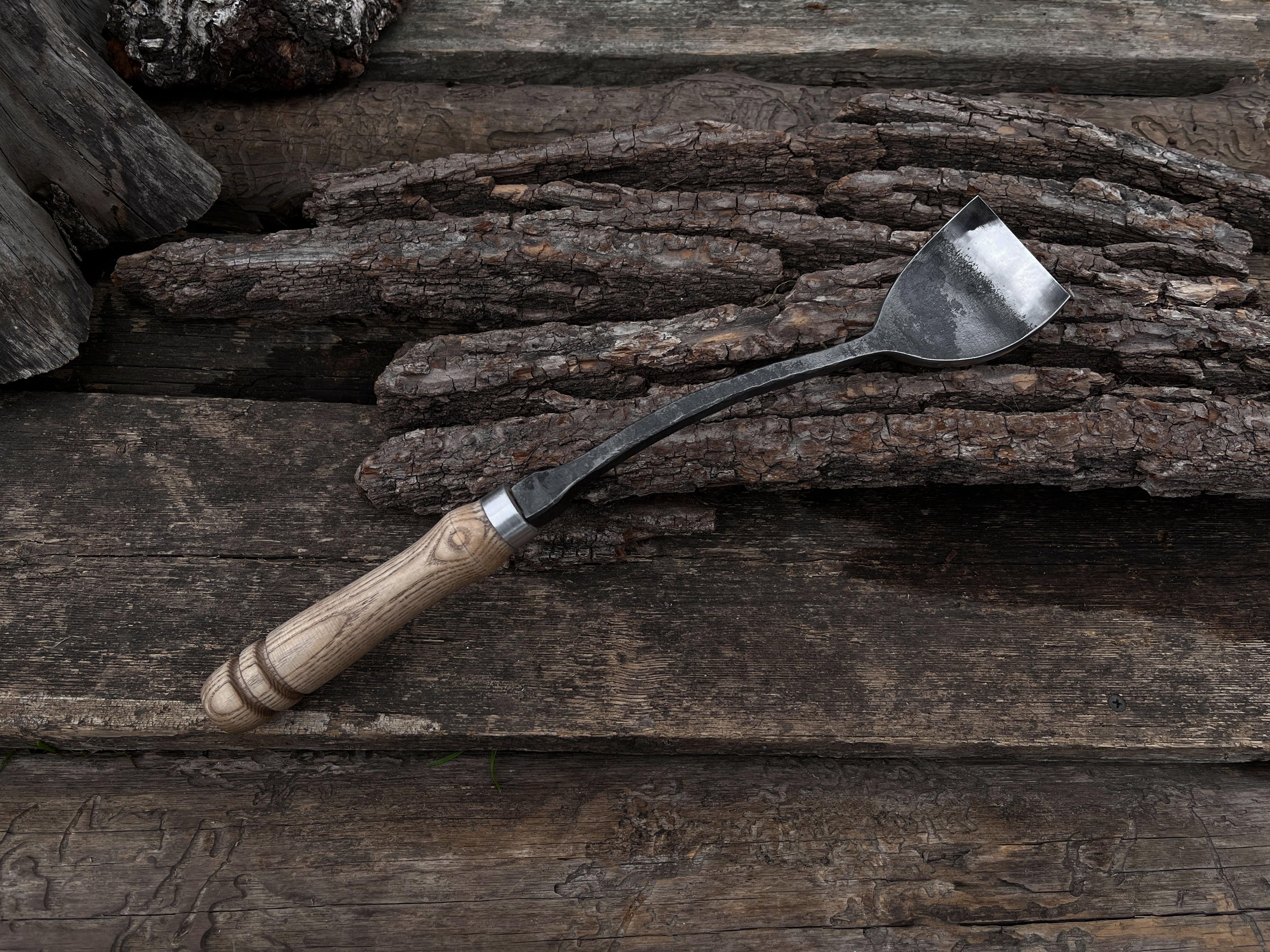 Hand-Forged Bent Gouge With a Long Neck, 50 - 70 mm (2 - 2.8 inches) - Forged Steel Tools