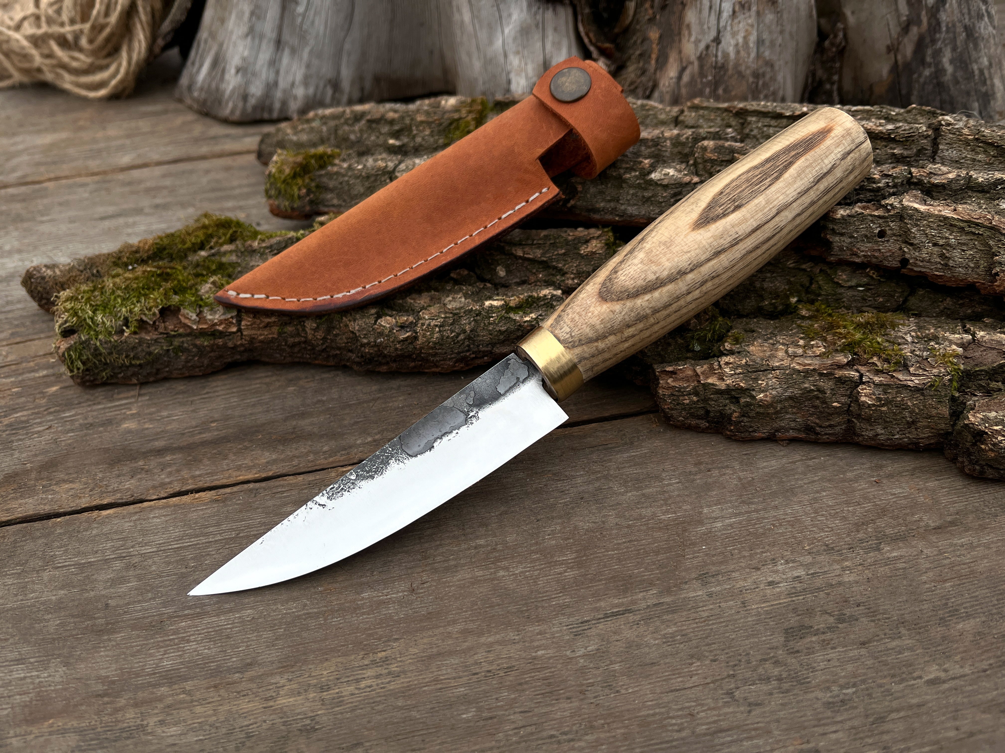 Hand-Forged Bushcraft Knife, 10 cm (3.9 inches) - Forged Steel Tools