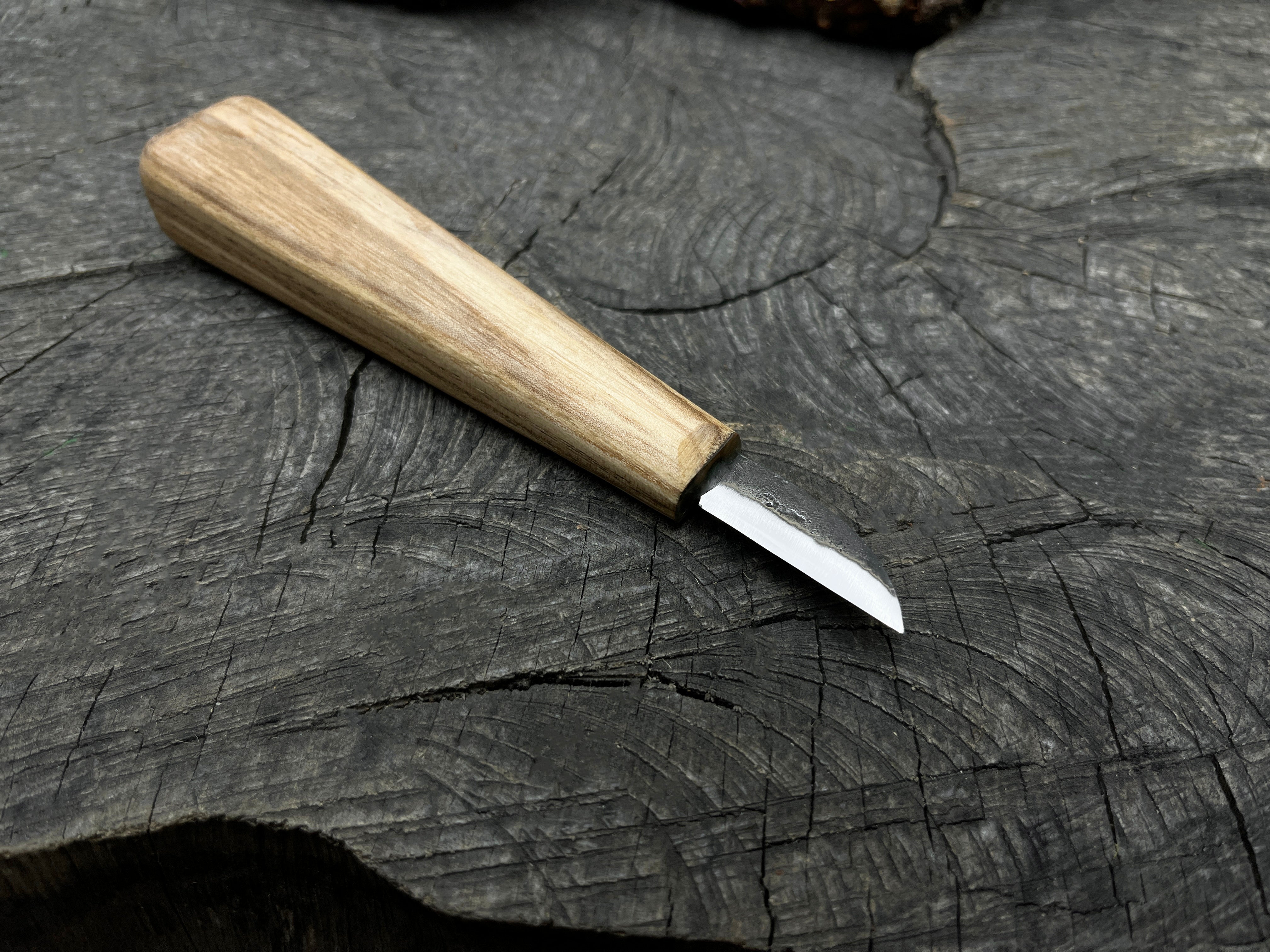 Hand-Forged Small Chip Carving Knife 2.5 cm (1 inch) - Forged Steel Tools