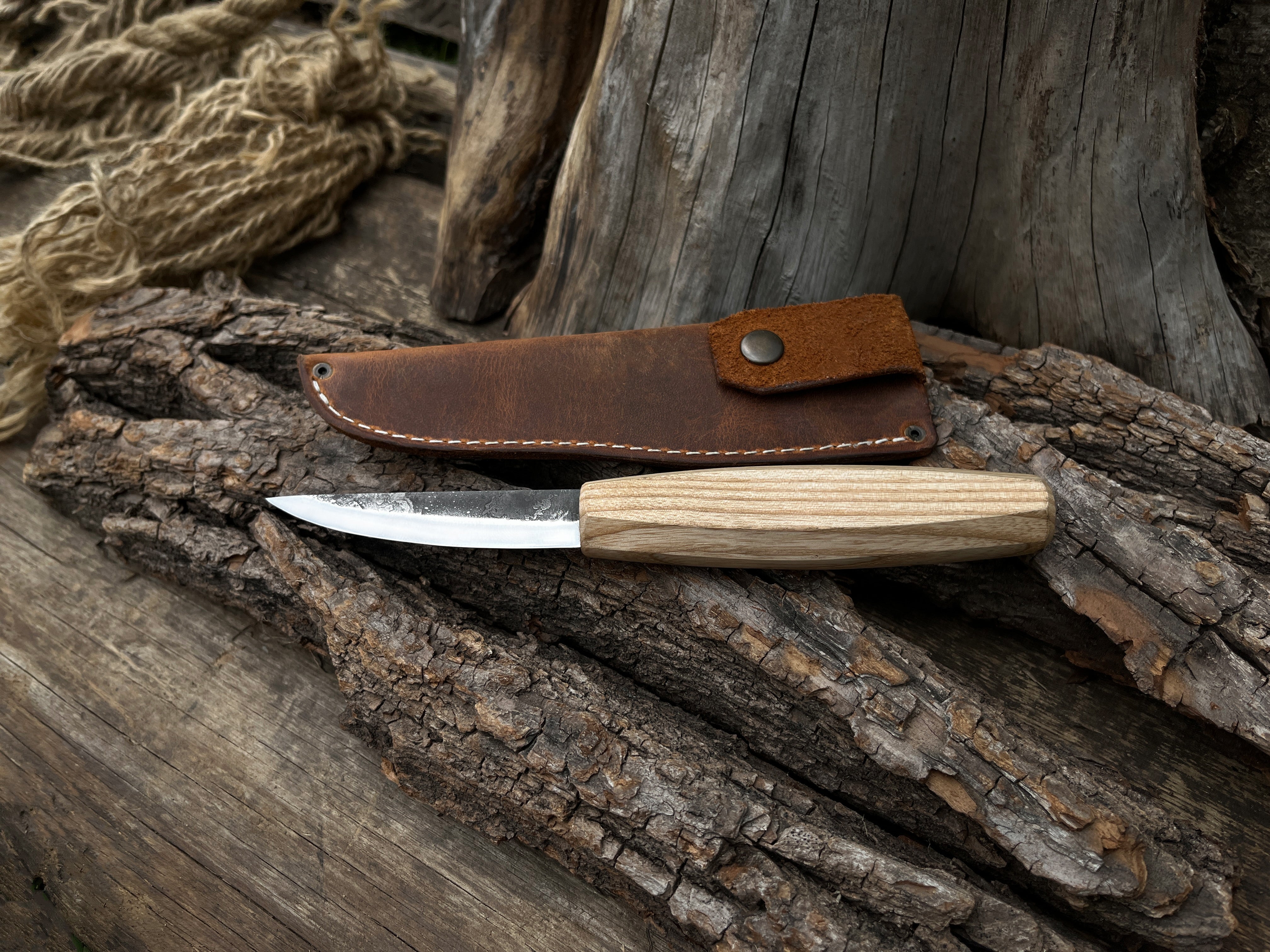 Hand-Forged Sloyd Knife, 8.5 cm (3.3 inches) - Forged Steel Tools