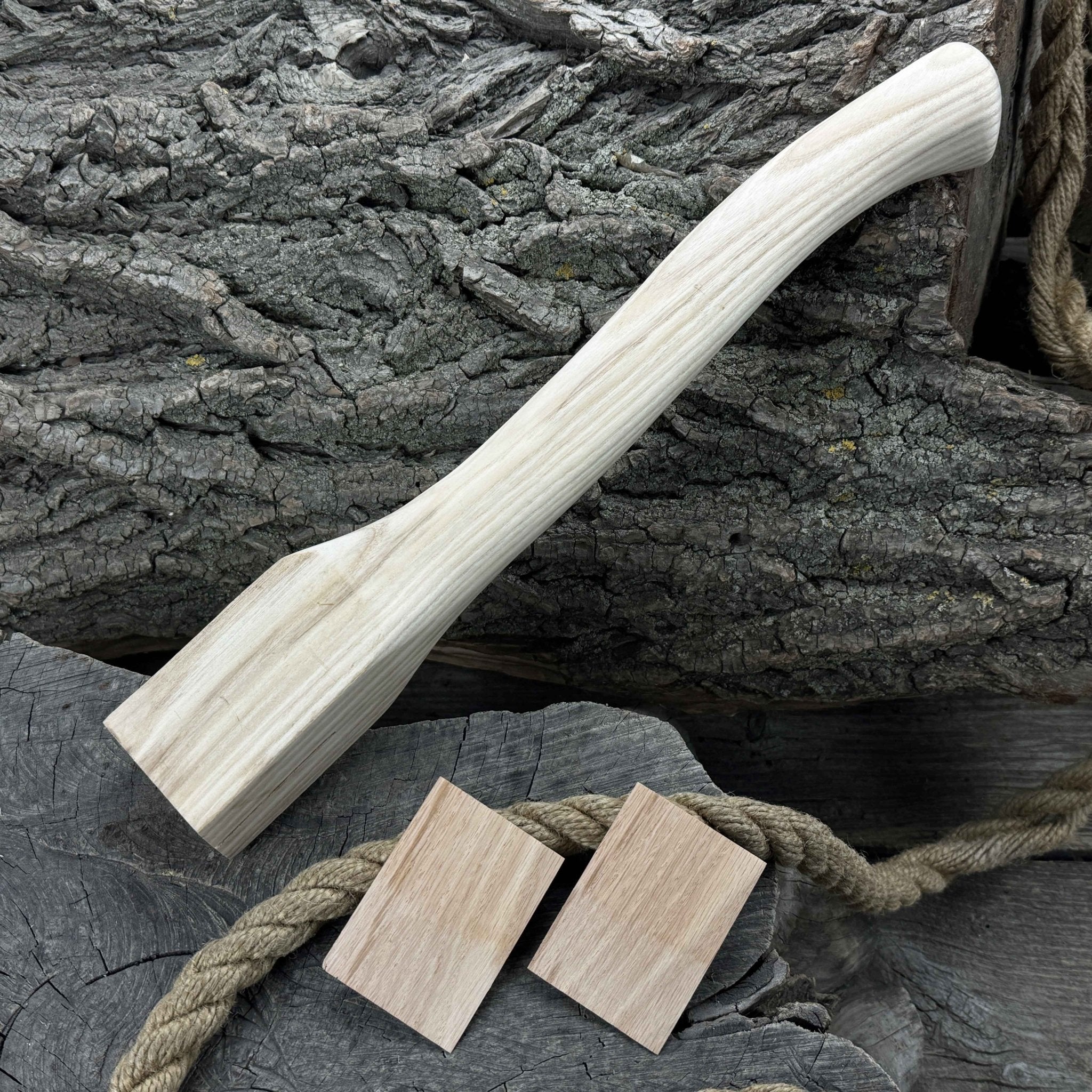 Ash Wood Axe Handle with Red Oak Wedges, 42 cm (16.54 in) - 8