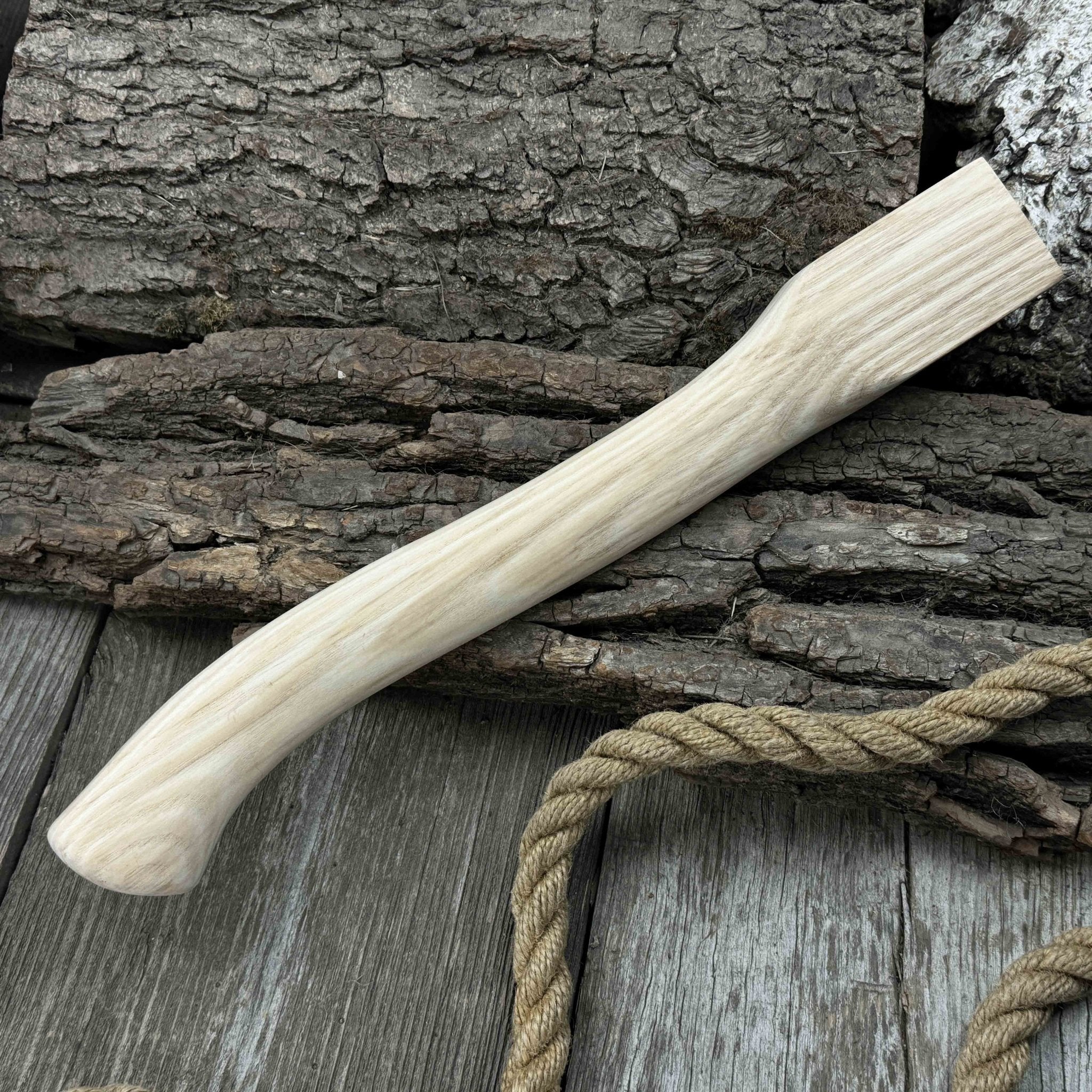 Ash Wood Axe Handle with Red Oak Wedges, 42 cm (16.54 in) - 6