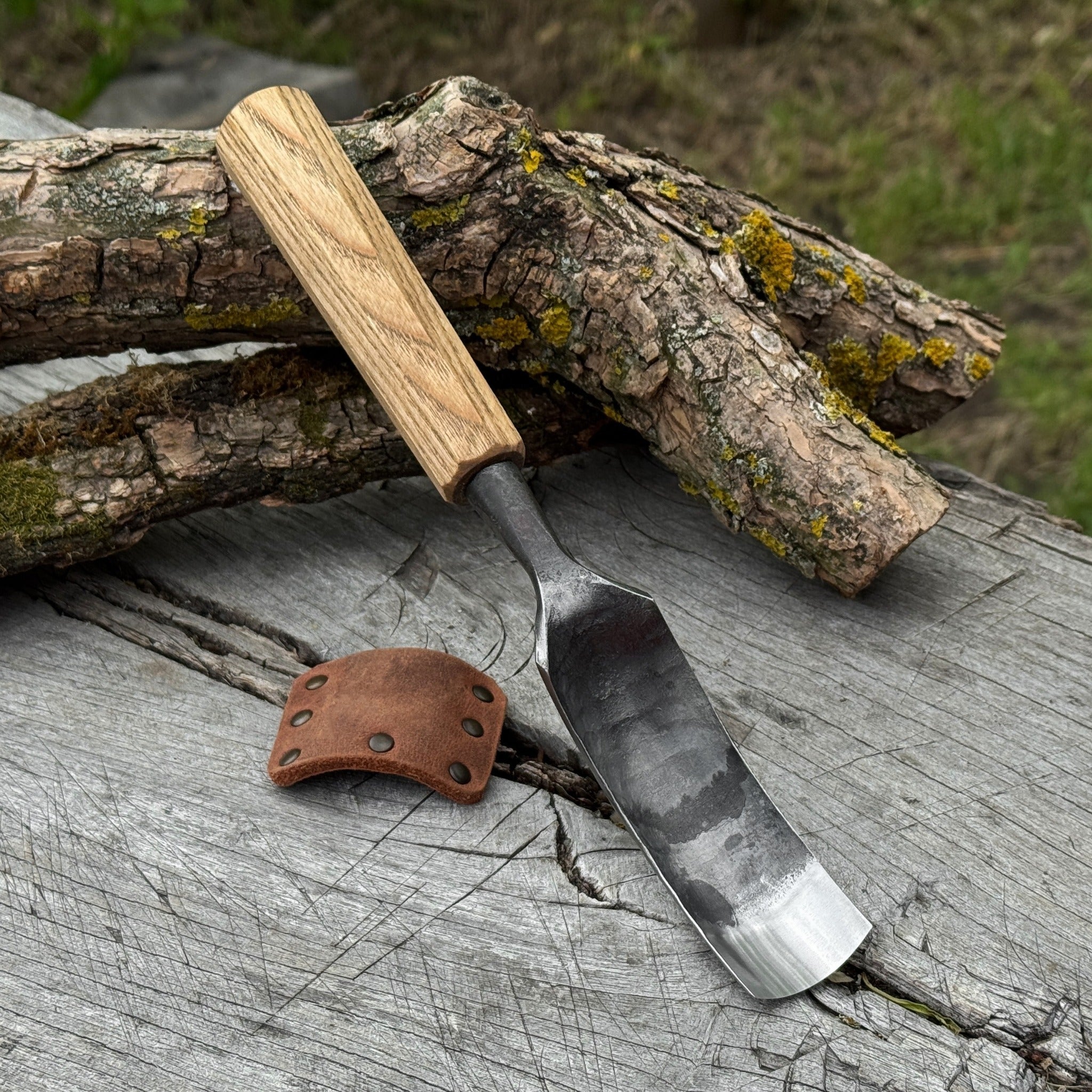 Bent Carving Gouge, 20 - 40 mm (0.8 - 1.6 inches) - 1