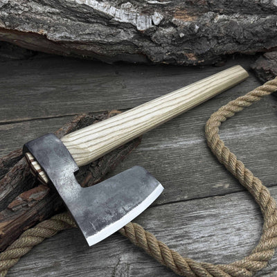 Carpenter’s Axe with Leather Shoulder Sheath, 0.84 kg (1.85 lb) - 5