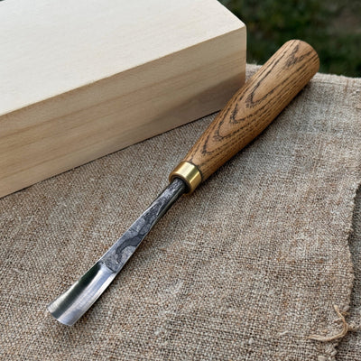 Curved Detail Carving Gouge – 8 mm / 12 mm (0.31 / 0.47 inches) - 13