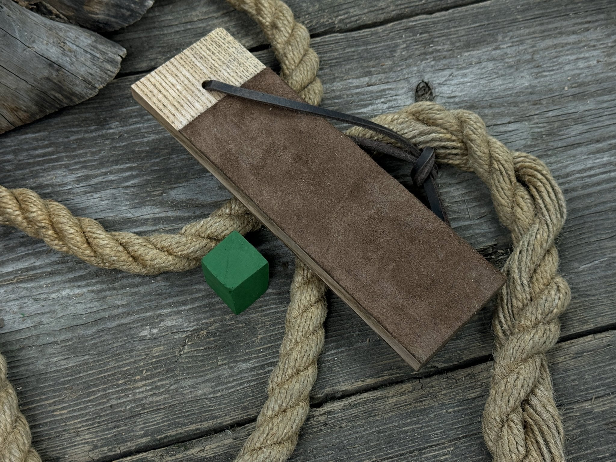 Dual - Sided Leather Paddle Strop For Knives - 1