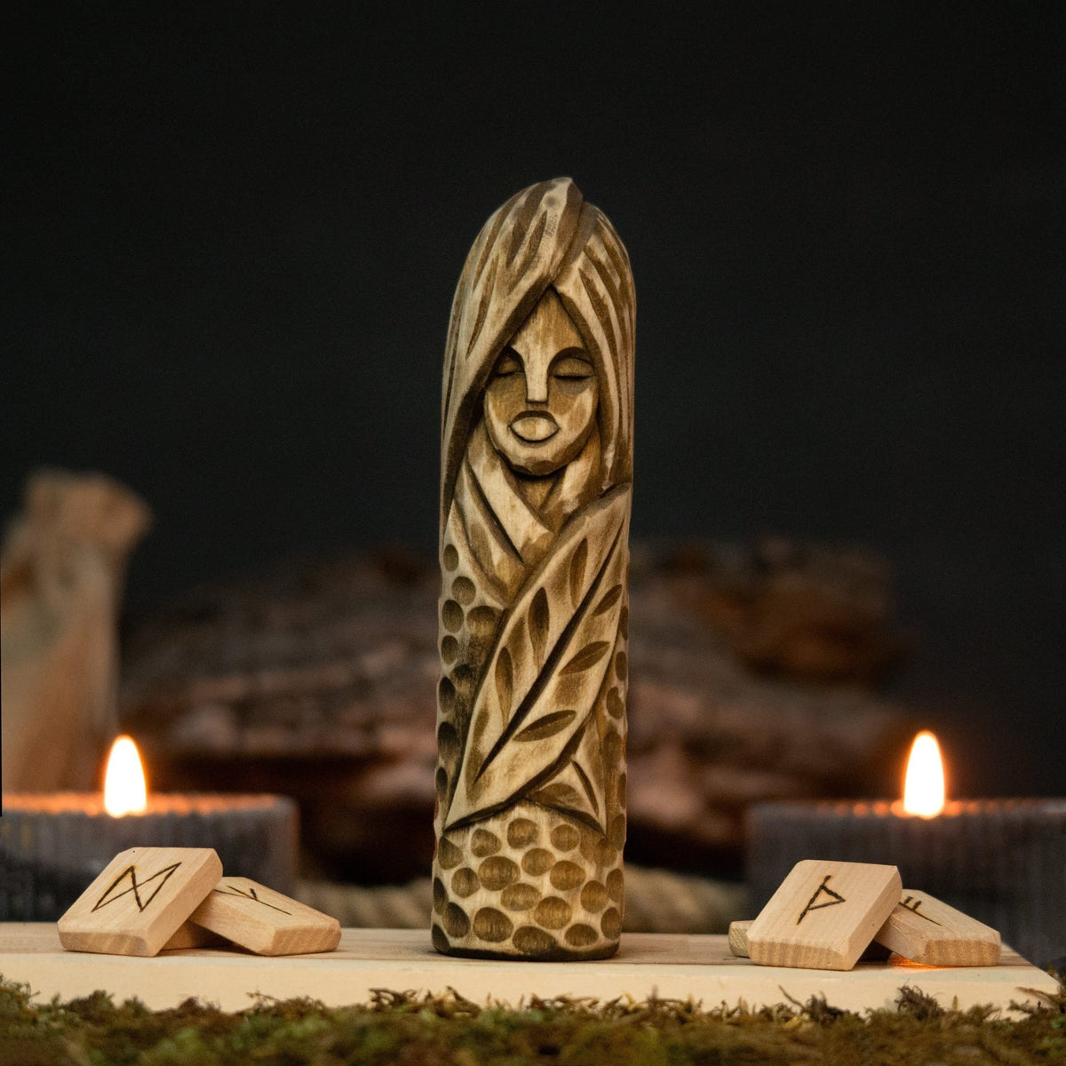 Eir Wooden Figurine – 14 cm (5.7 inch) Hand-Carved Norse Goddess of Healing - 2