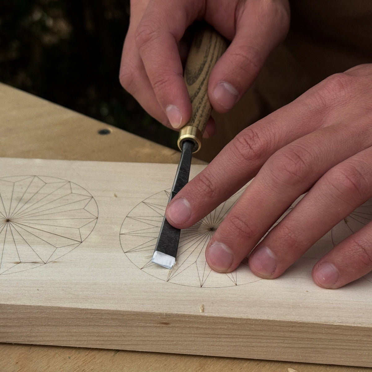 Fine Detail Carving Chisel – 10 mm (0.39 inches) Blade - 4