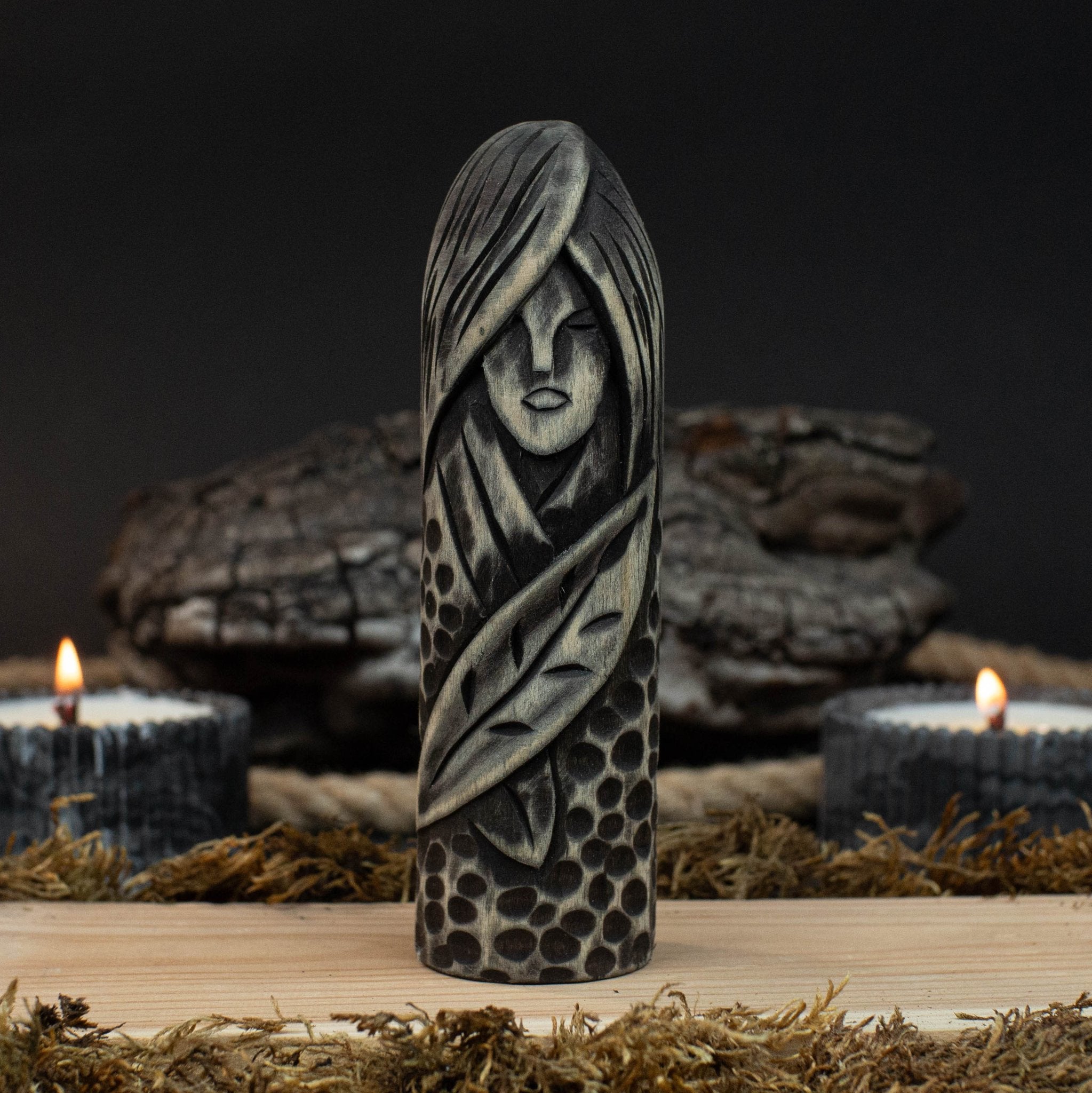 Hand - Carved Eir Figurine – 14 cm (5.7 inches) Wooden Norse Goddess of Healing Statue - 1