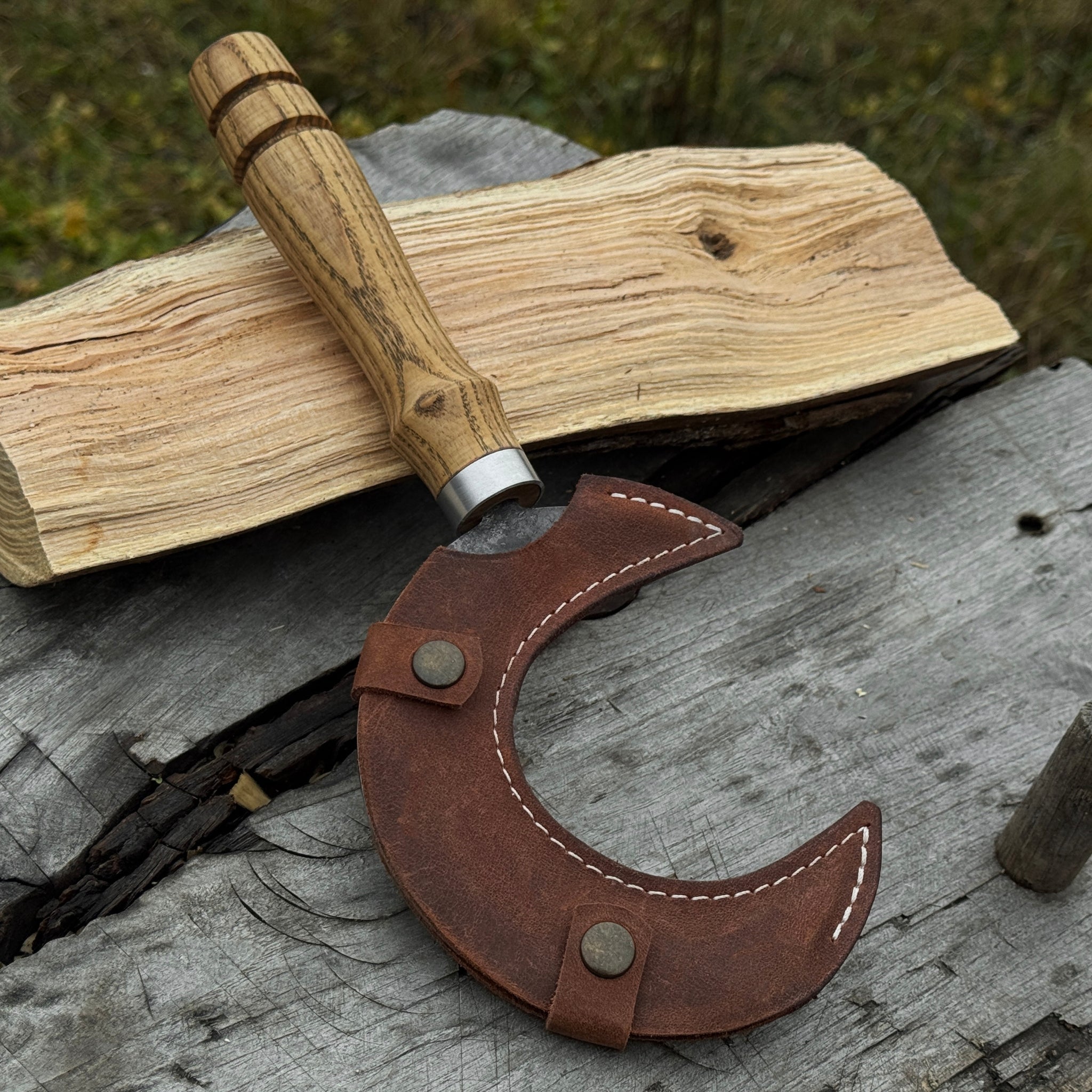 Hand - Forged Athame Ritual Witch Sickle, ⌀ 13 cm (5.12 inches) - 15