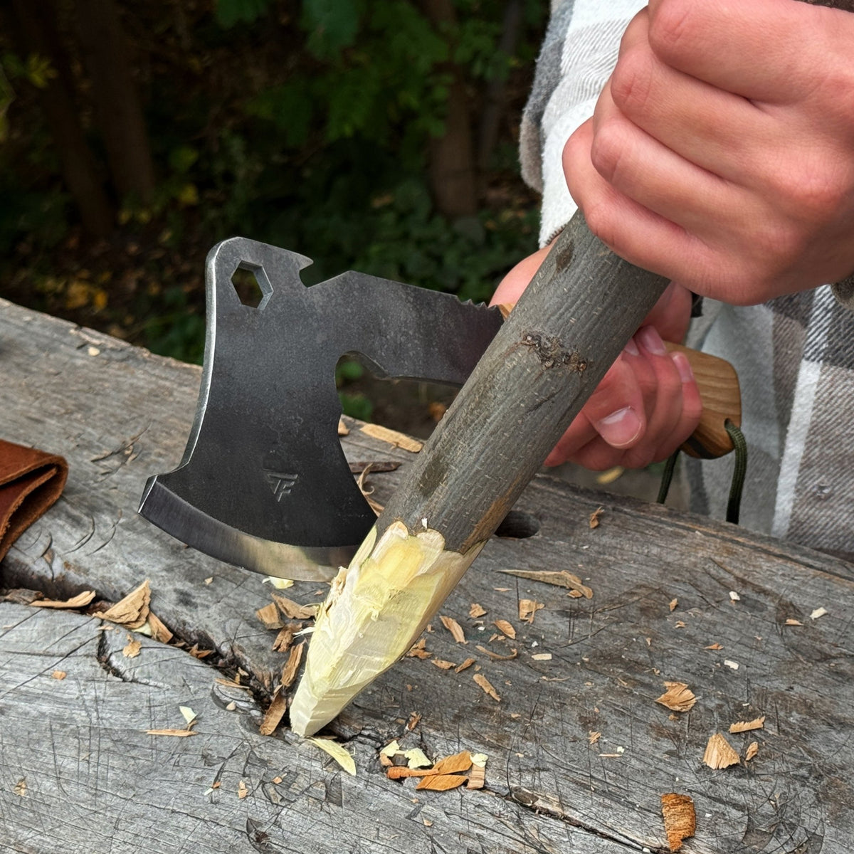 Hand-Forged Bushcraft Axe, 565 g / 1.24 lb - 4