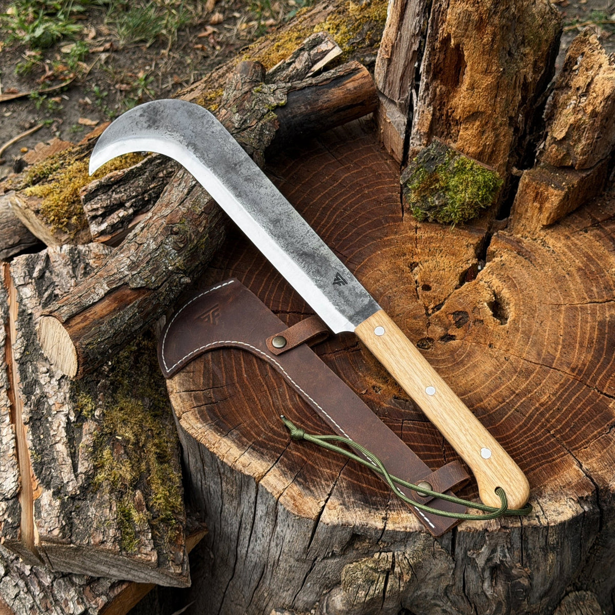 Hand-Forged Bushcraft Knife, 27 cm (10.6 inches) - 1